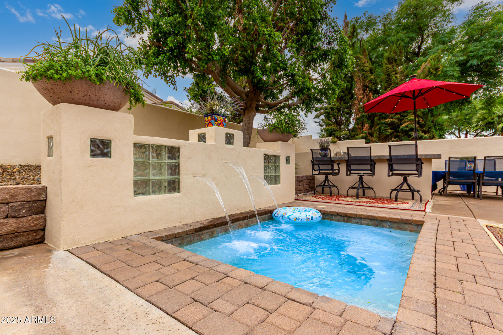 2031 E VALENCIA Drive