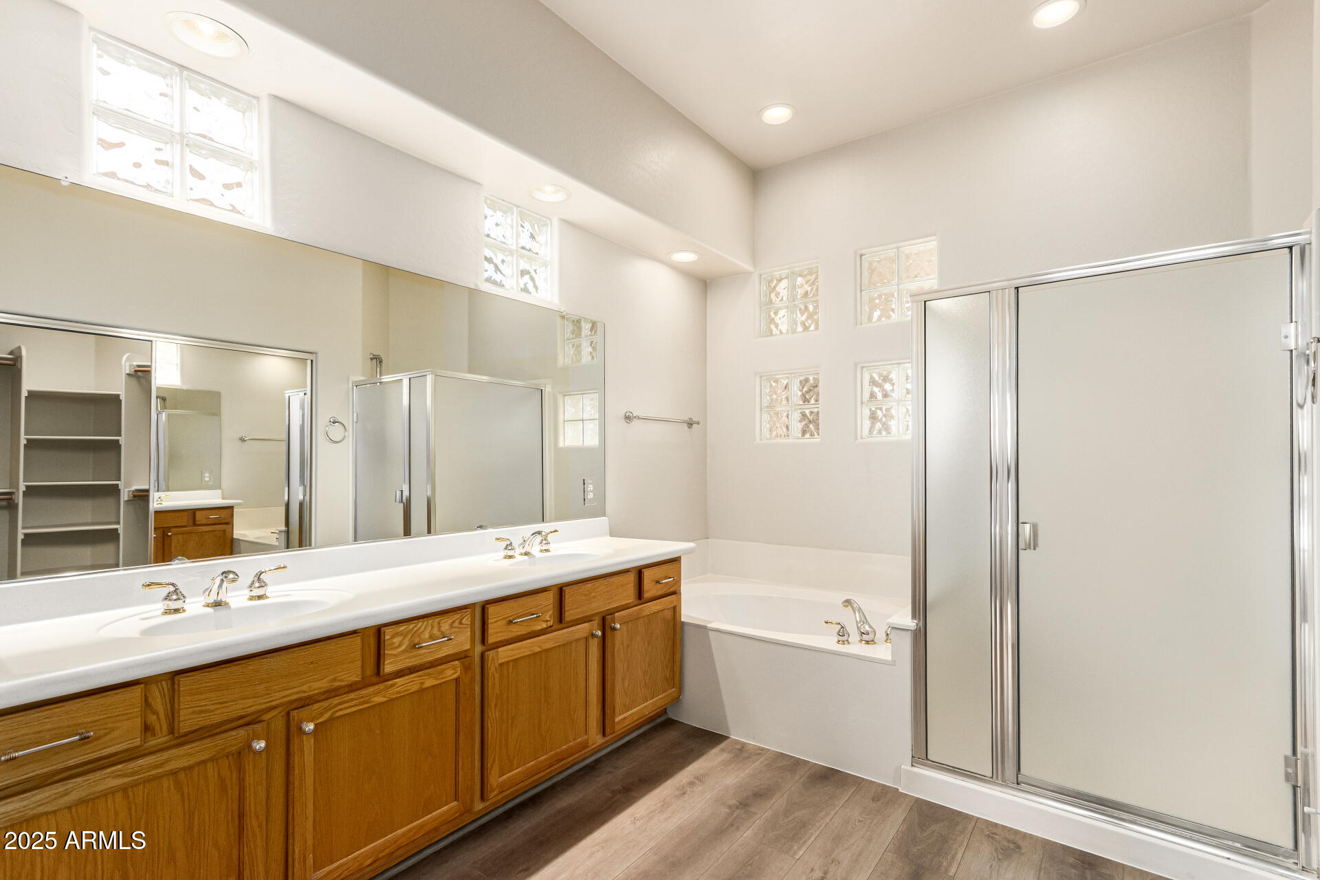 2031 E VALENCIA Drive