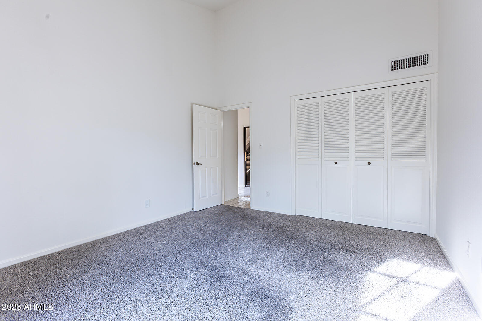 2626 E ARIZONA BILTMORE Circle 15