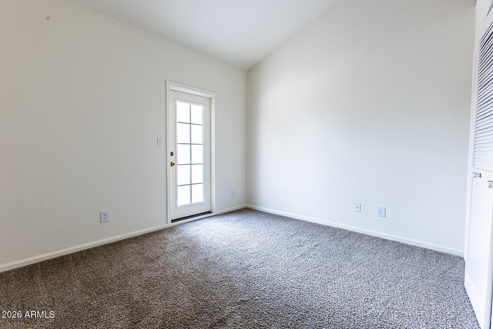 2626 E ARIZONA BILTMORE Circle 15