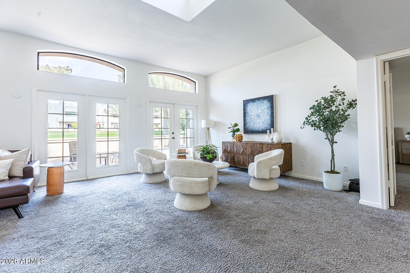 2626 E ARIZONA BILTMORE Circle 15