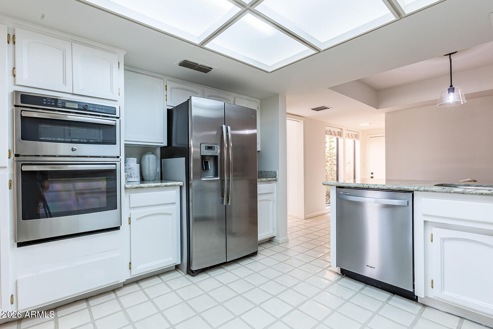 2626 E ARIZONA BILTMORE Circle 15