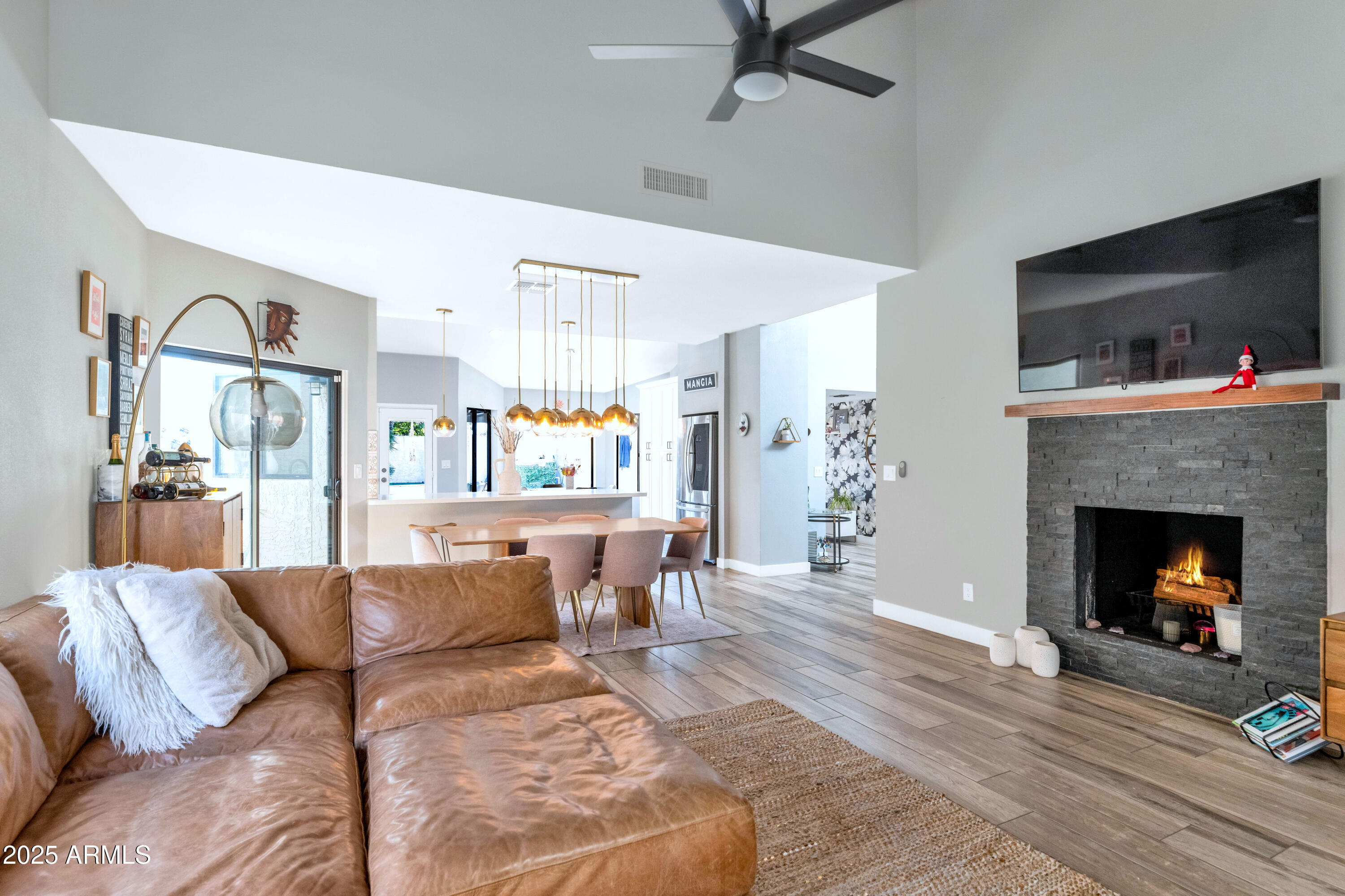 7252 E MAVERICK Road