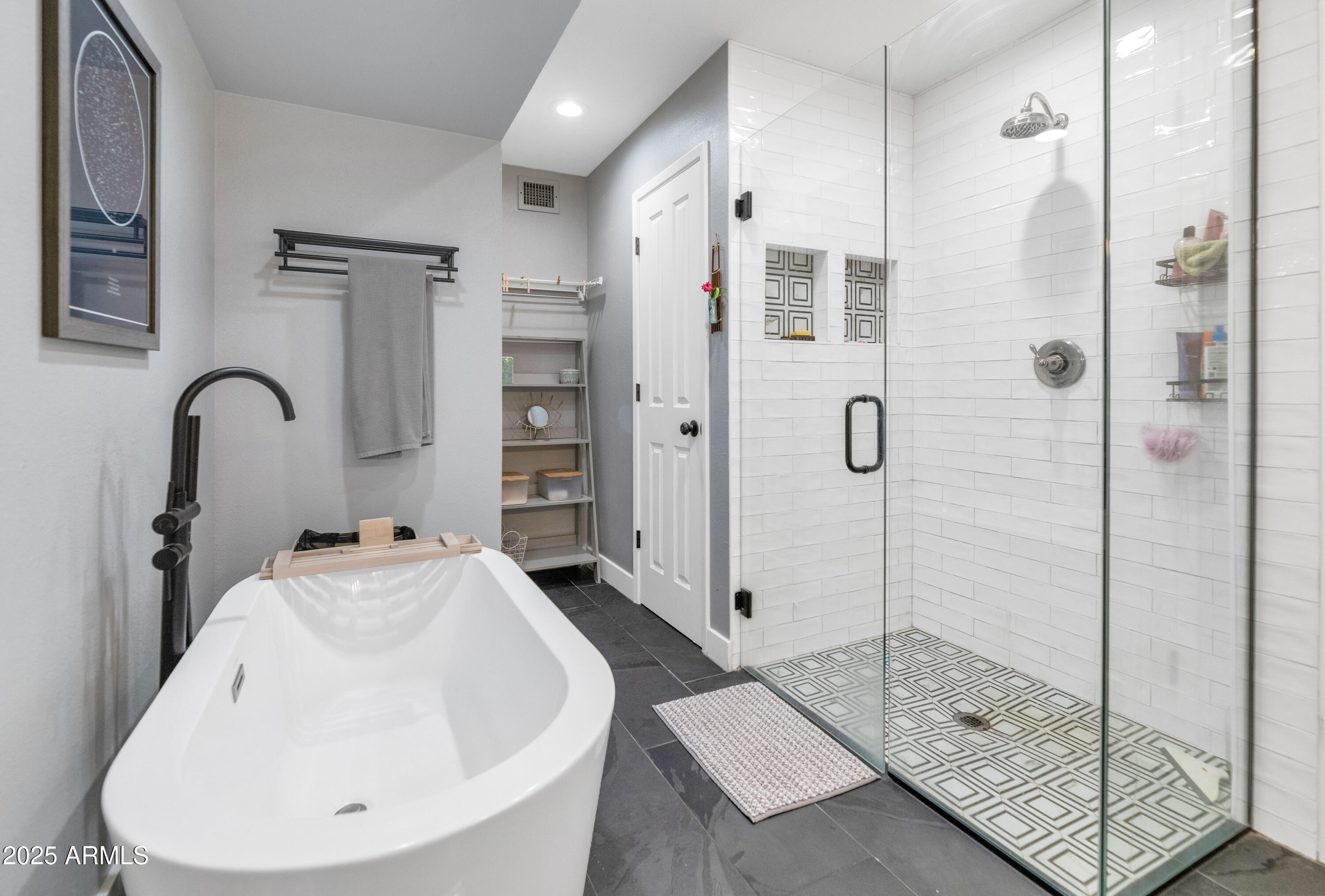 7252 E MAVERICK Road