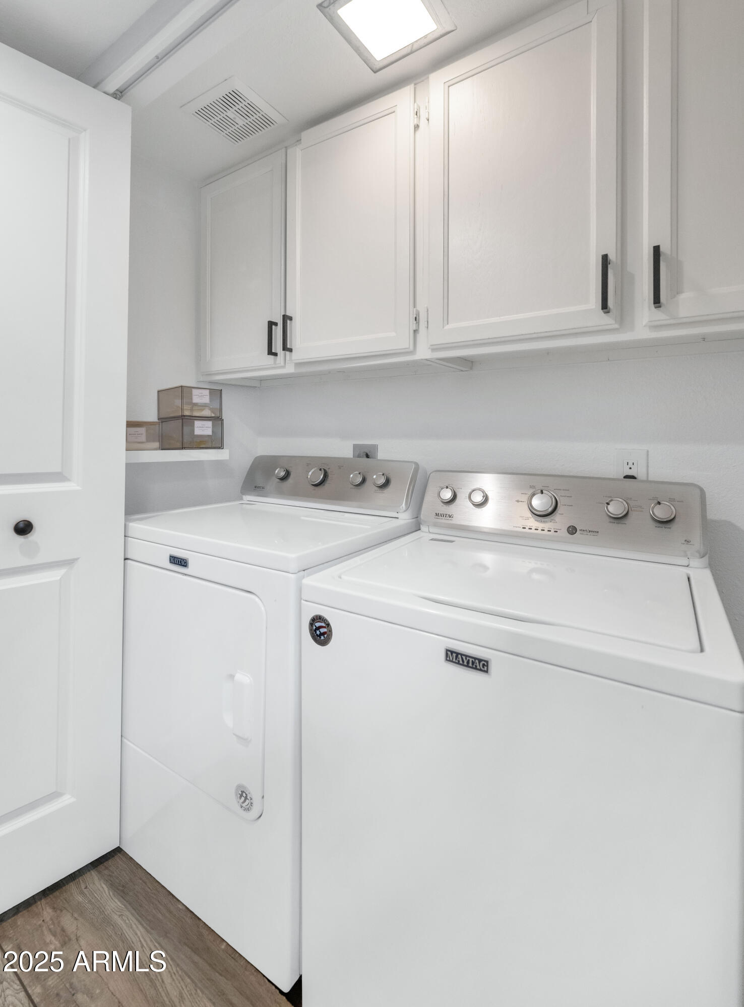 7252 E MAVERICK Road