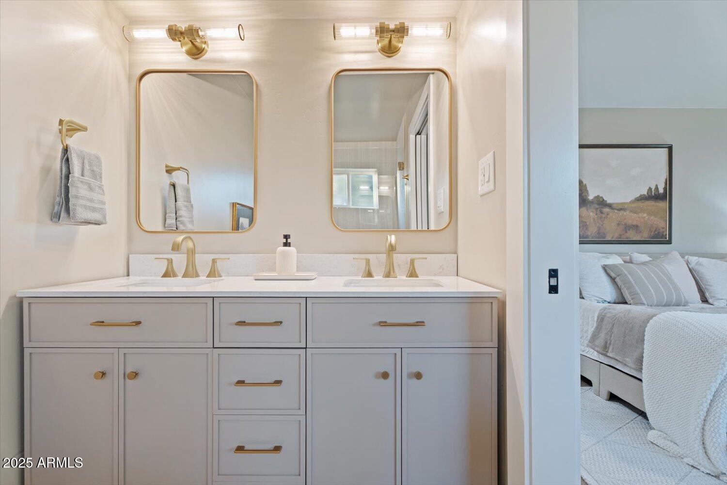 6637 E CULVER Street