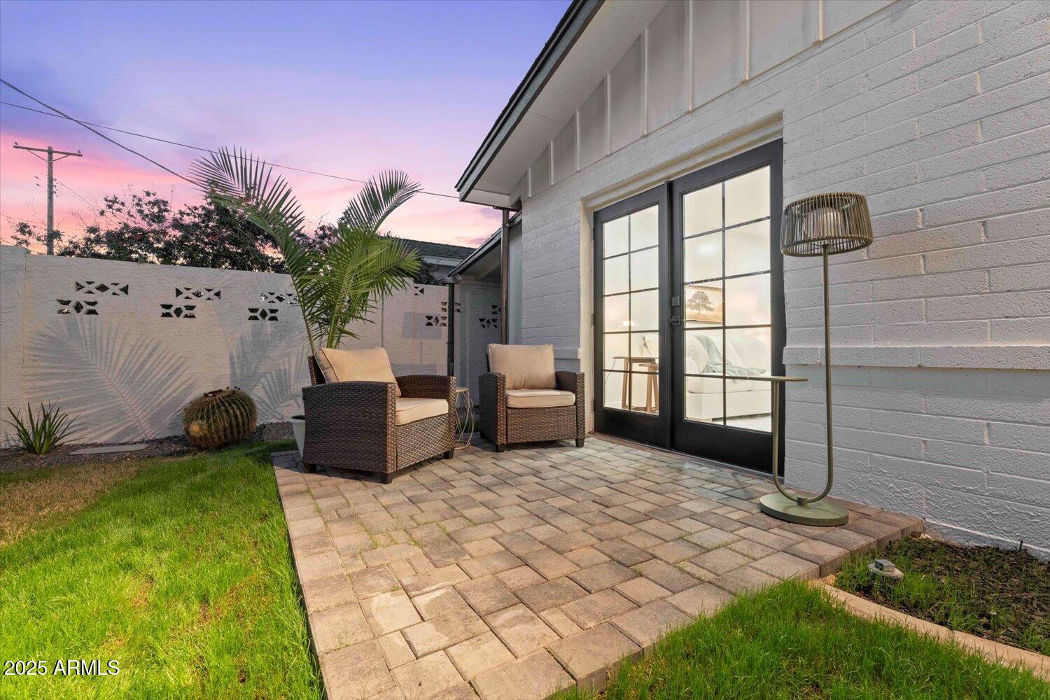 6637 E CULVER Street