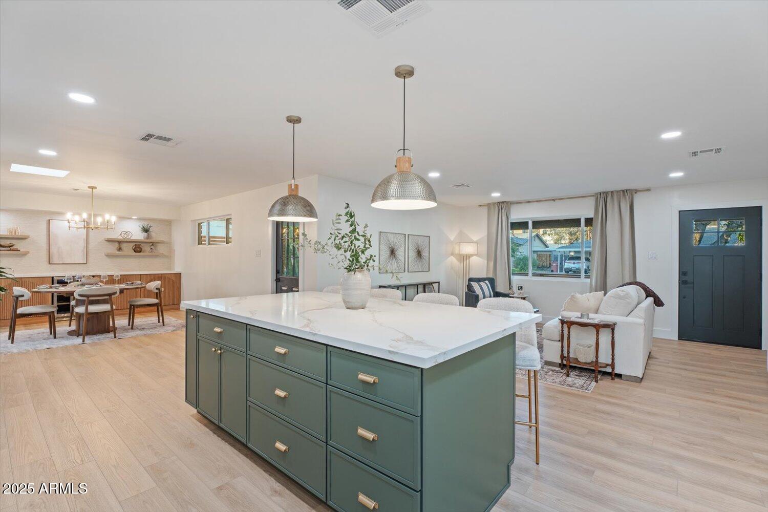 6637 E CULVER Street