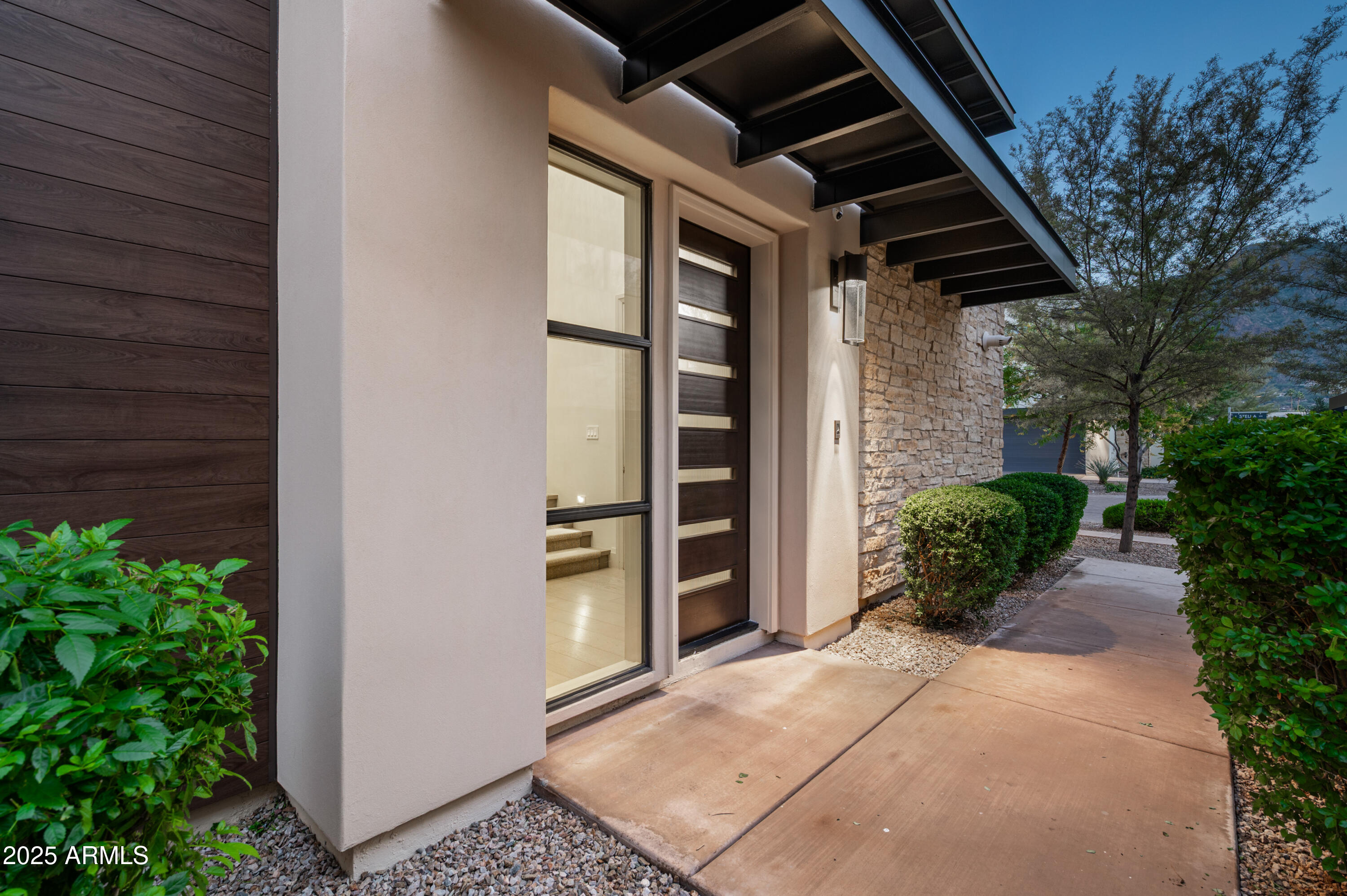 5580 E STELLA Lane