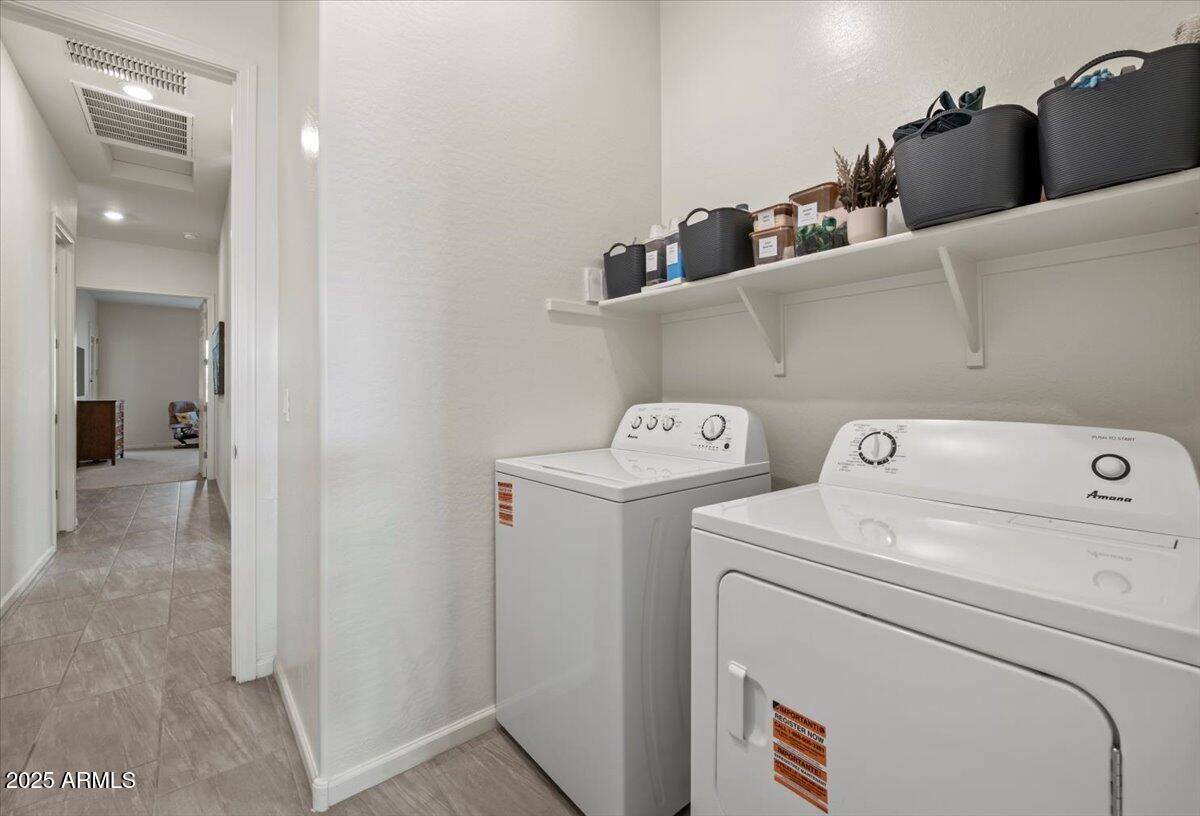 18562 W Thistle Landing Drive