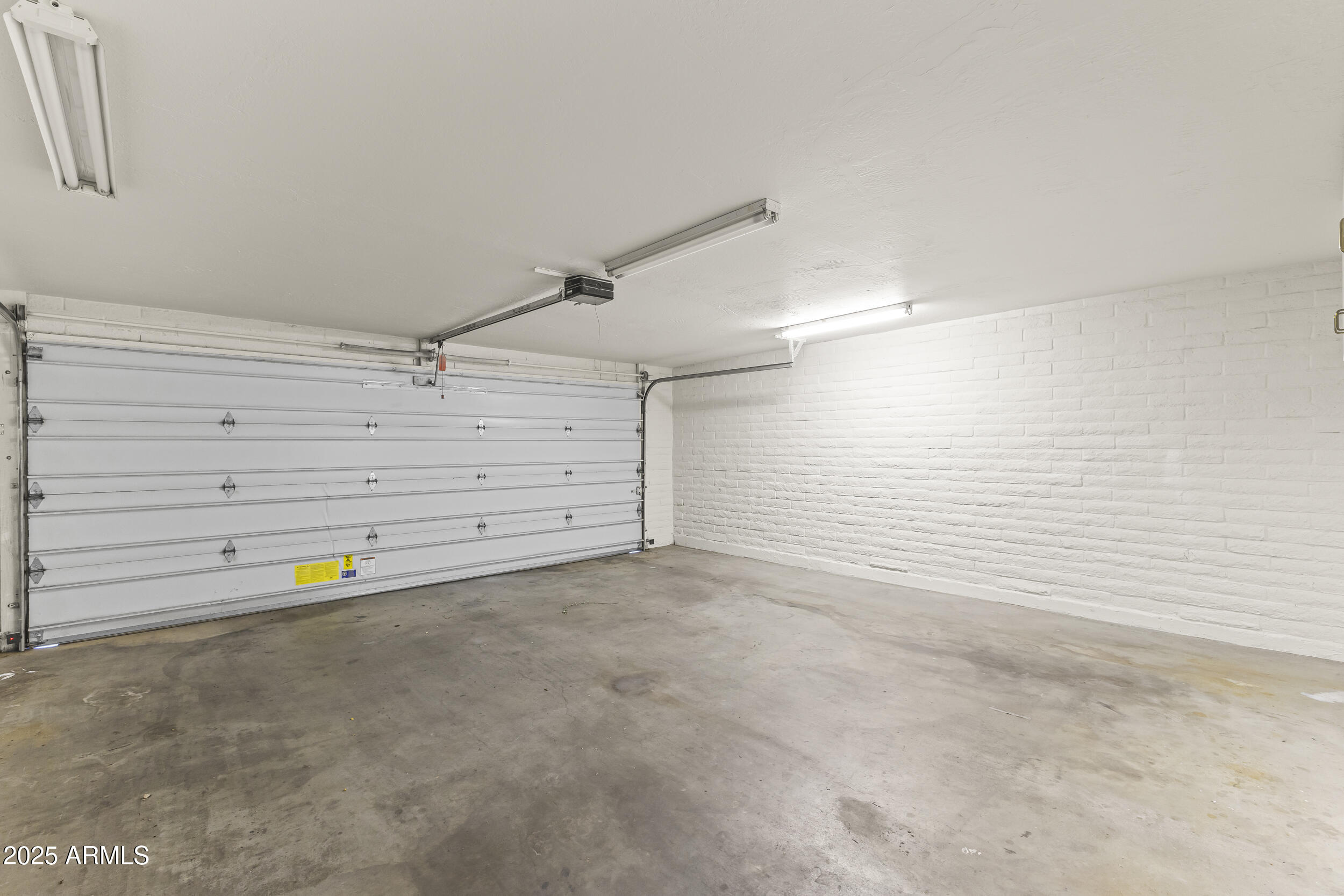 7161 E MCDONALD Drive