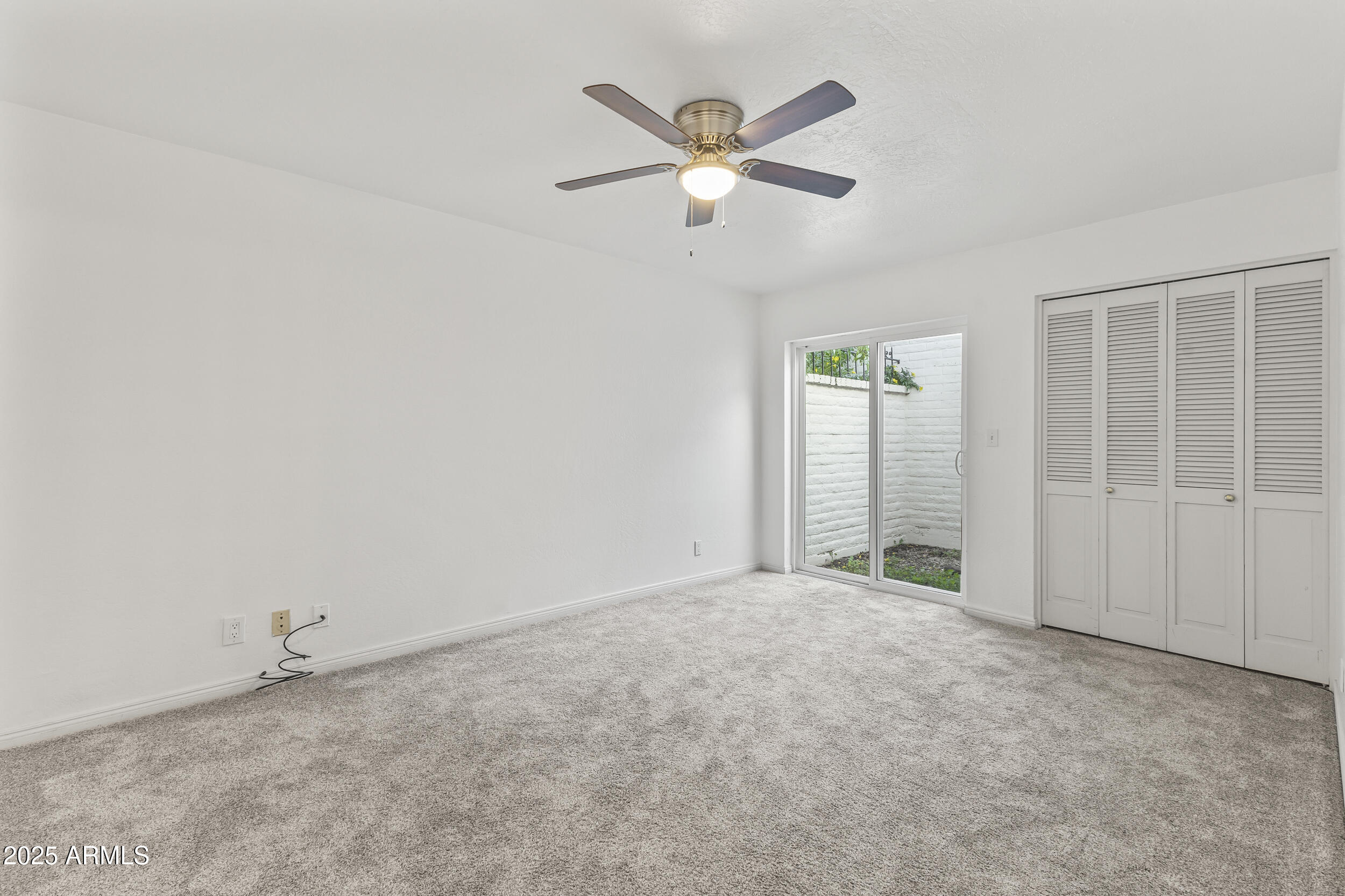 7161 E MCDONALD Drive