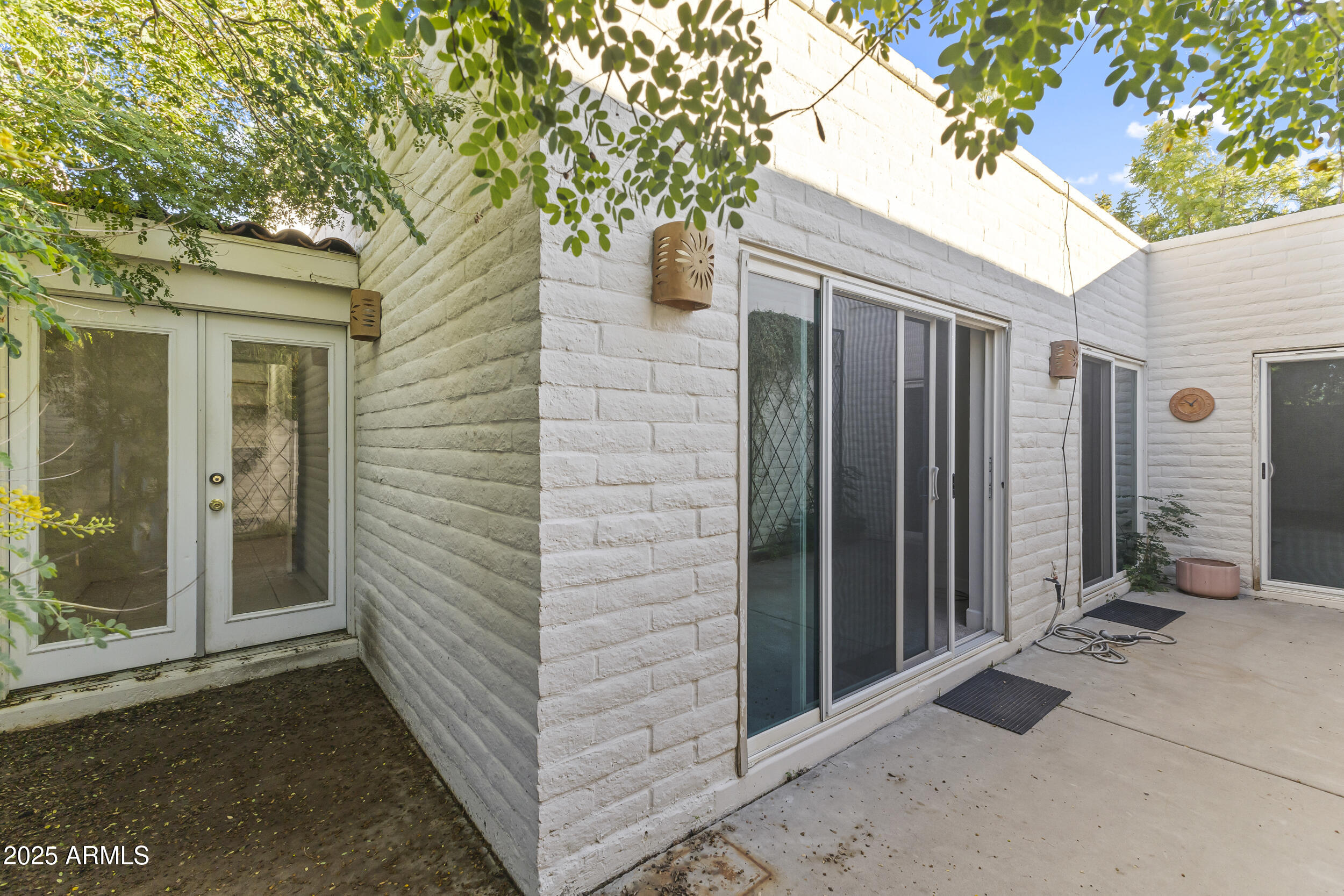 7161 E MCDONALD Drive