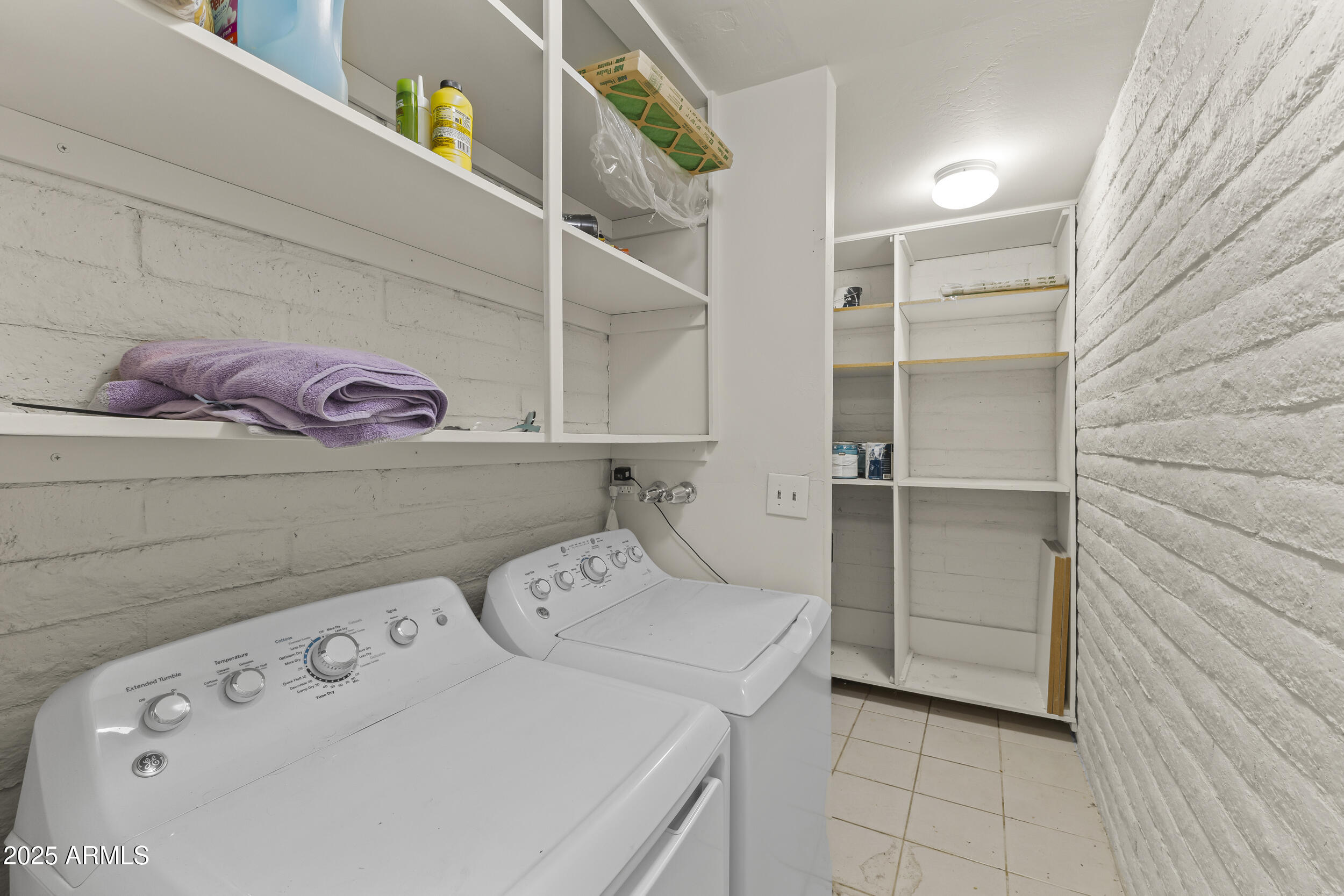 7161 E MCDONALD Drive