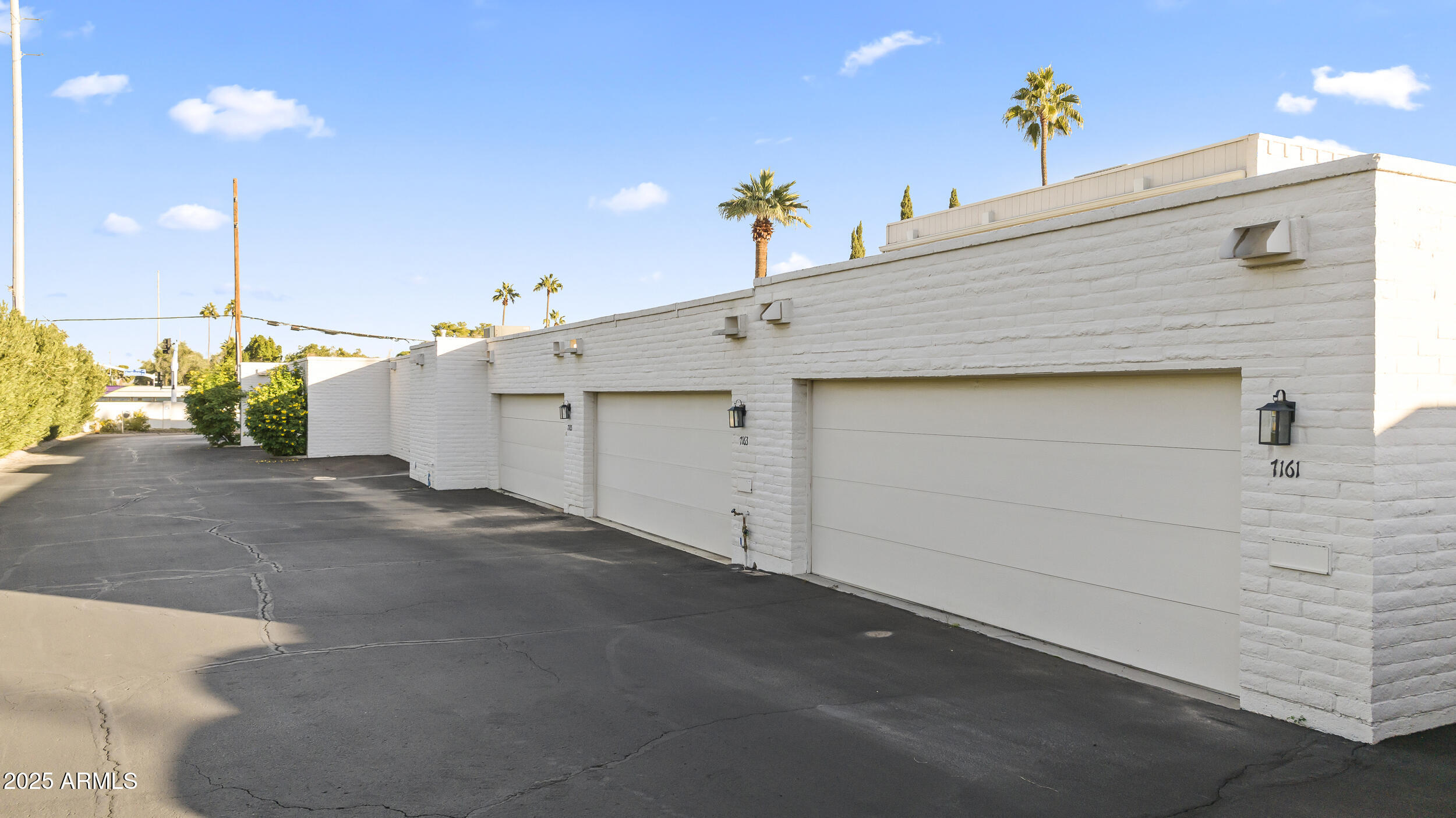 7161 E MCDONALD Drive