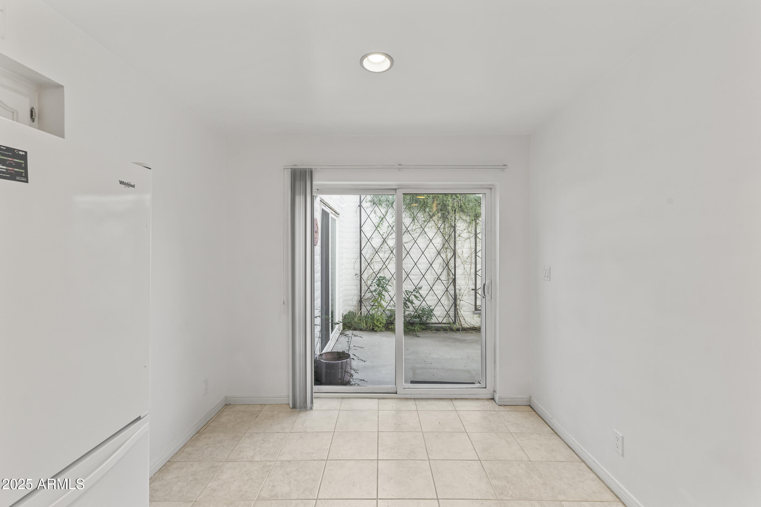 7161 E MCDONALD Drive