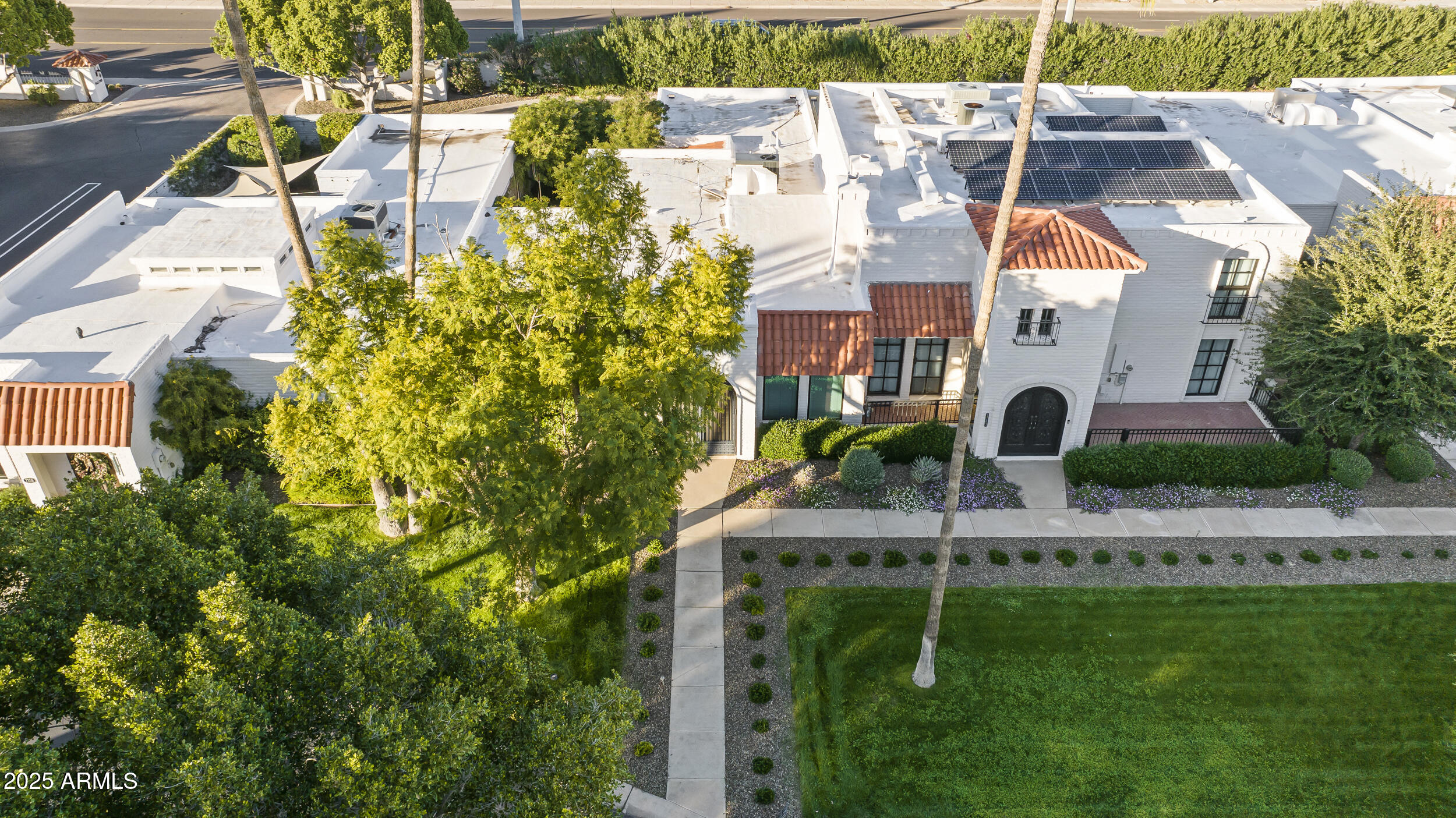 7161 E MCDONALD Drive