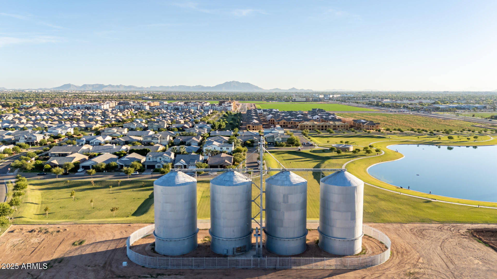 3955 E MESQUITE Street