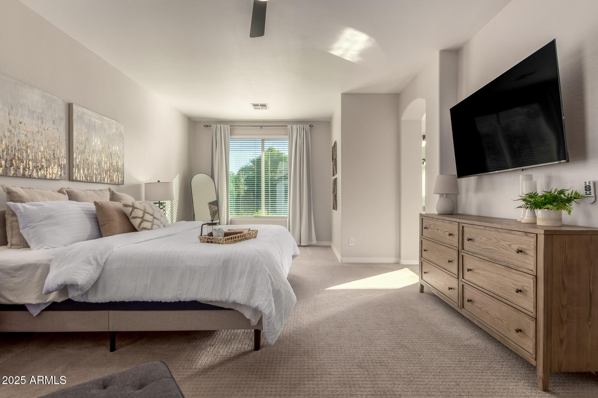 3955 E MESQUITE Street