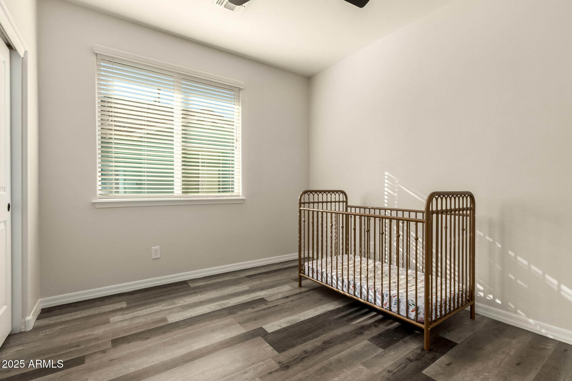 3955 E MESQUITE Street