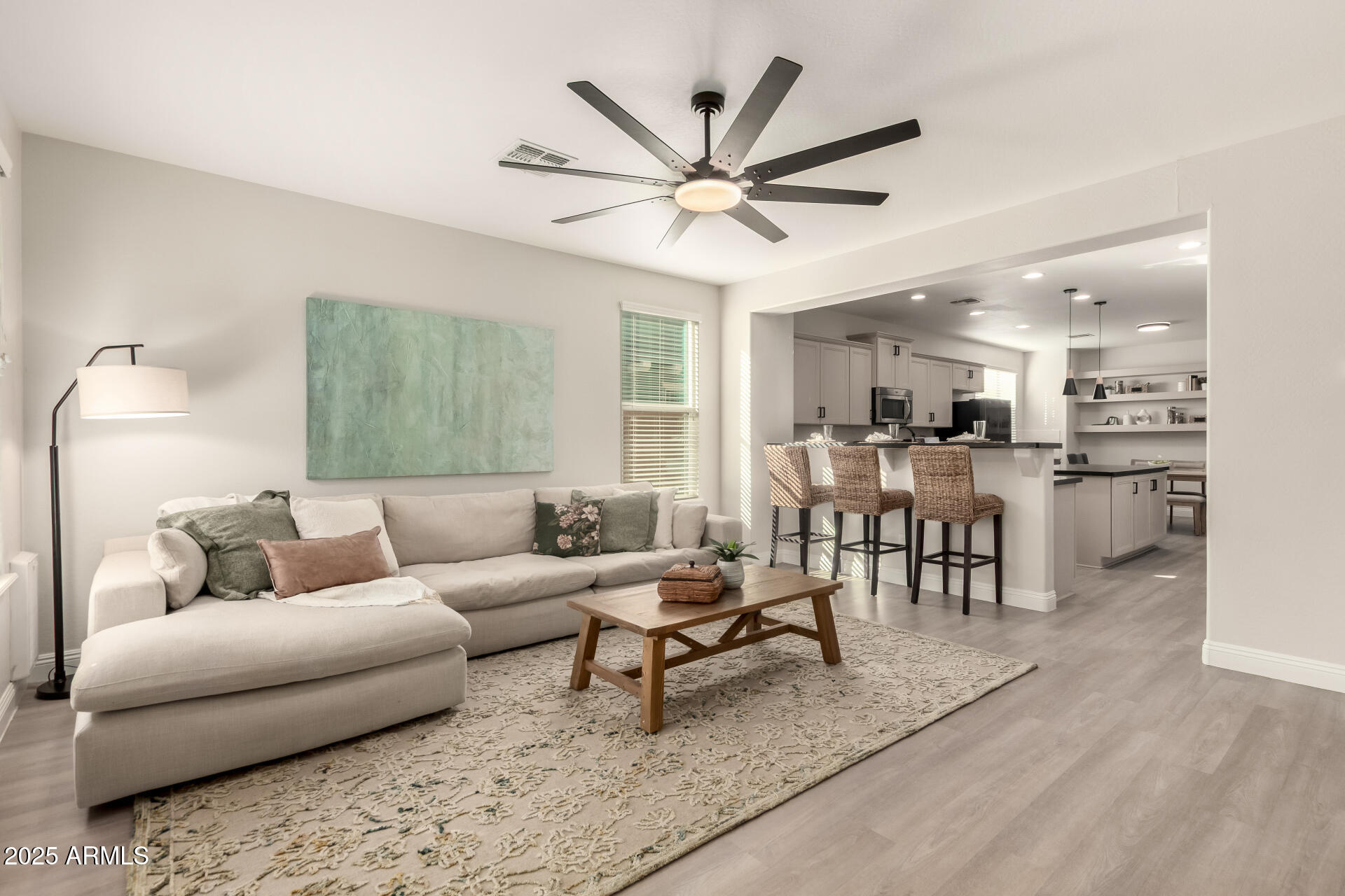 3955 E MESQUITE Street