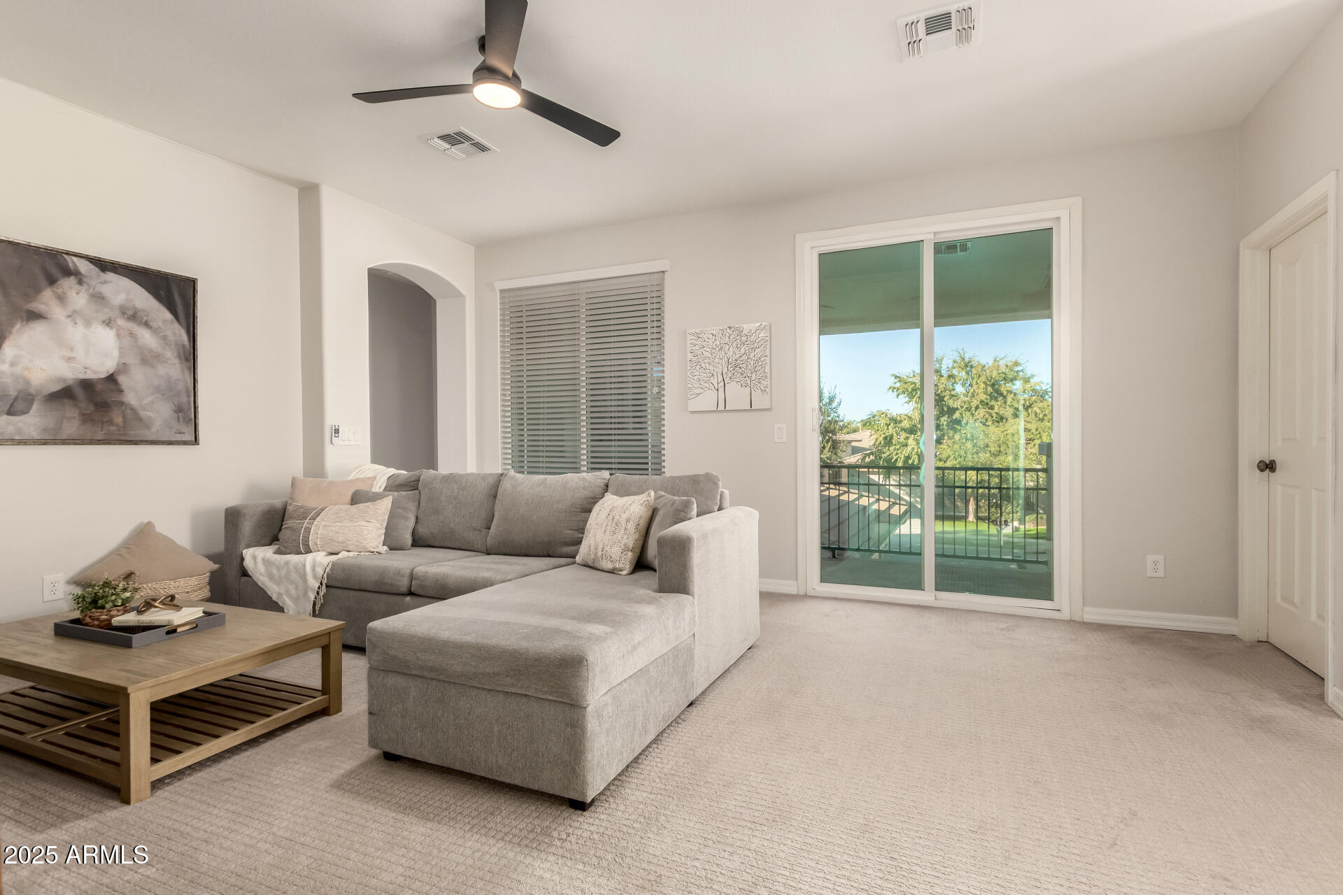 3955 E MESQUITE Street