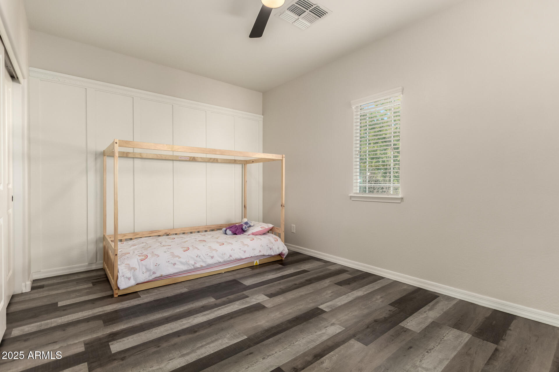 3955 E MESQUITE Street