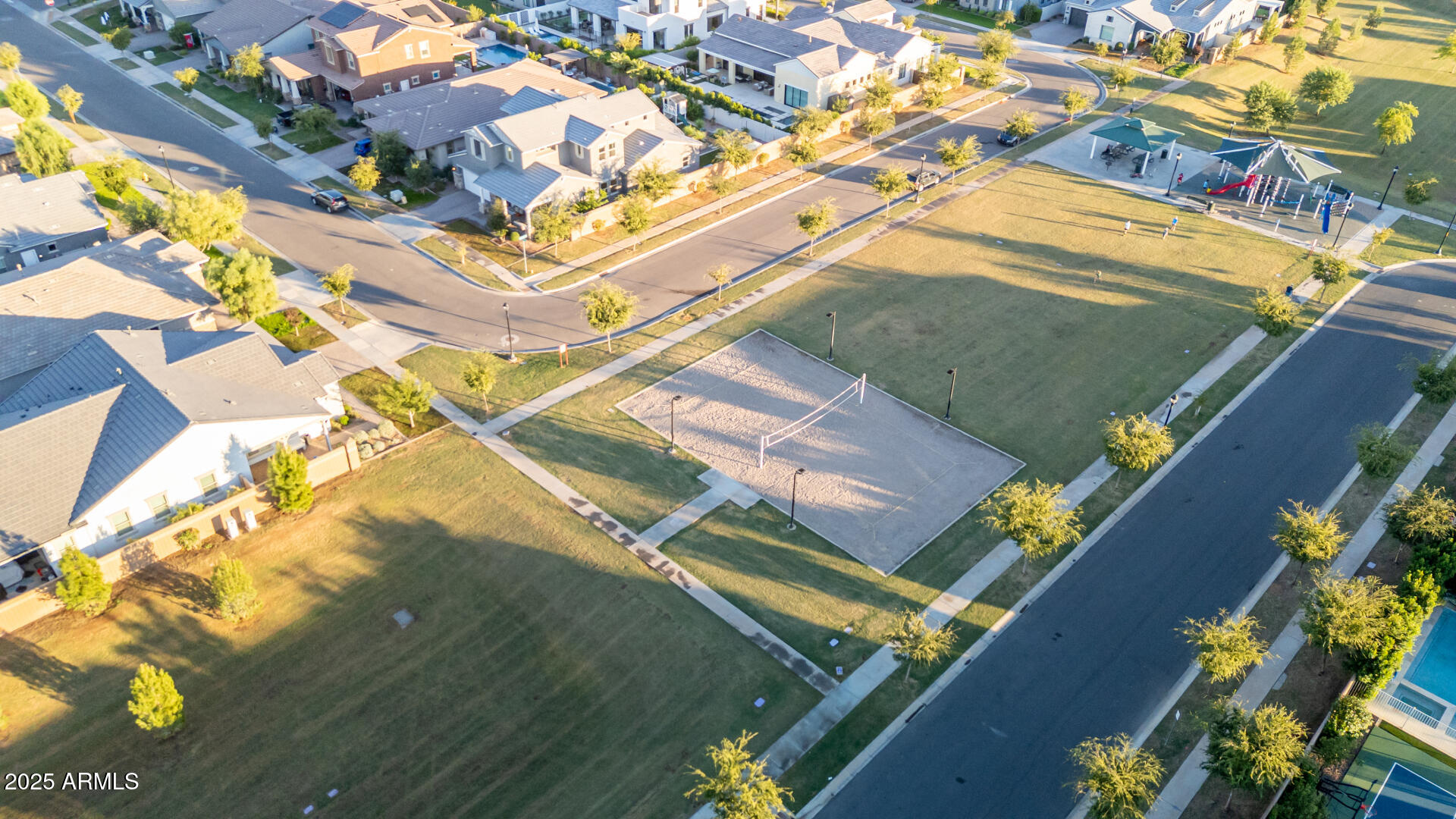 3955 E MESQUITE Street