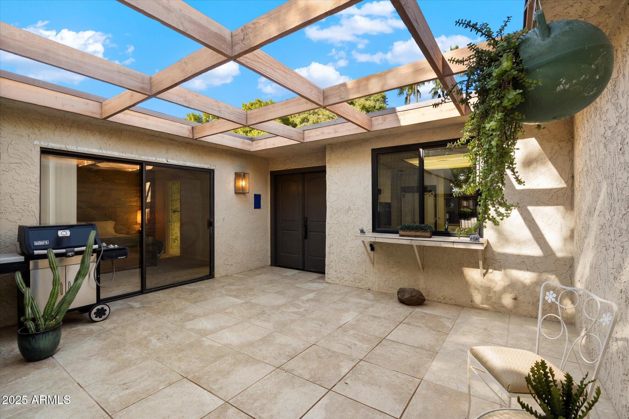 7718 E VISTA Drive