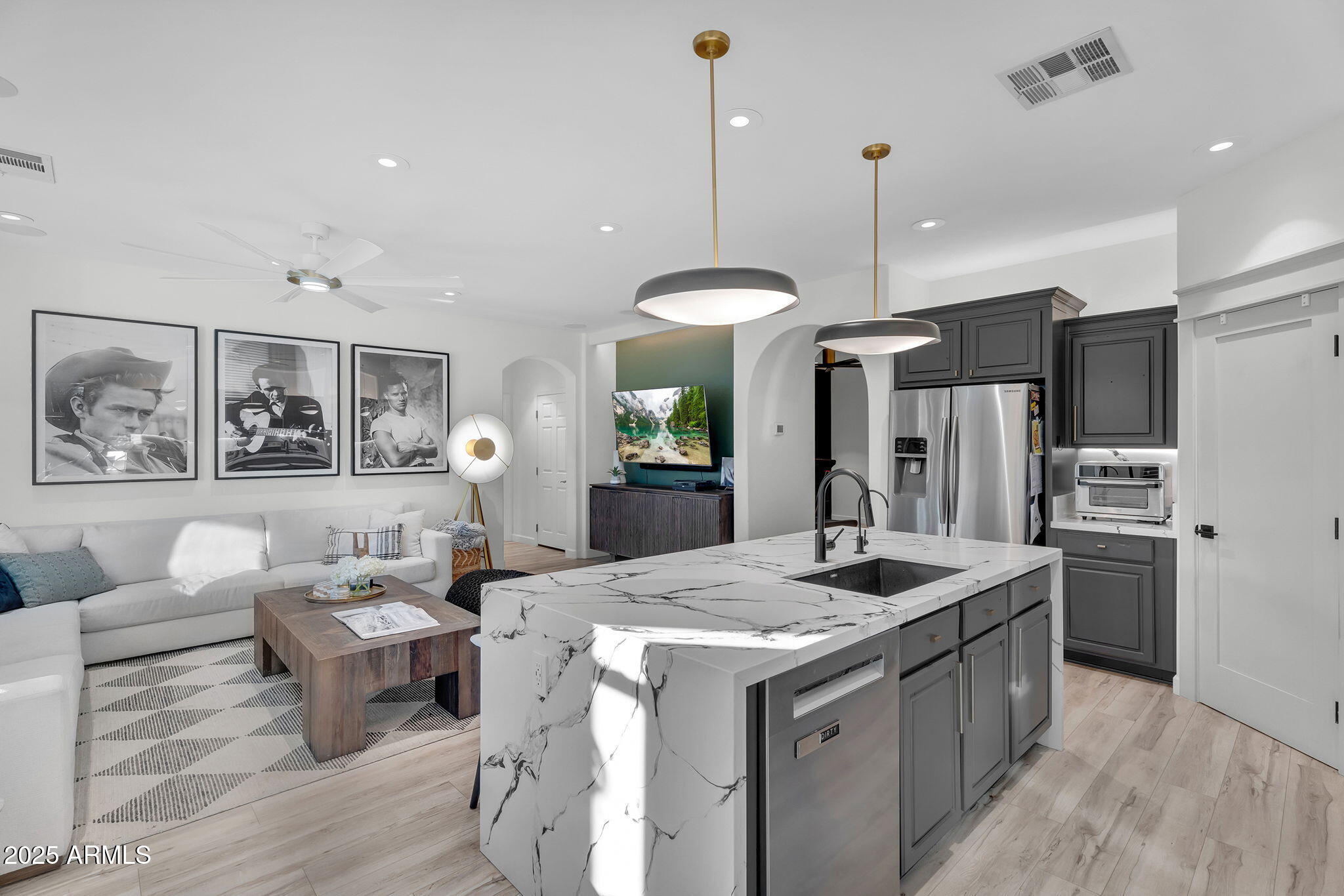 4245 E CULLUMBER Court