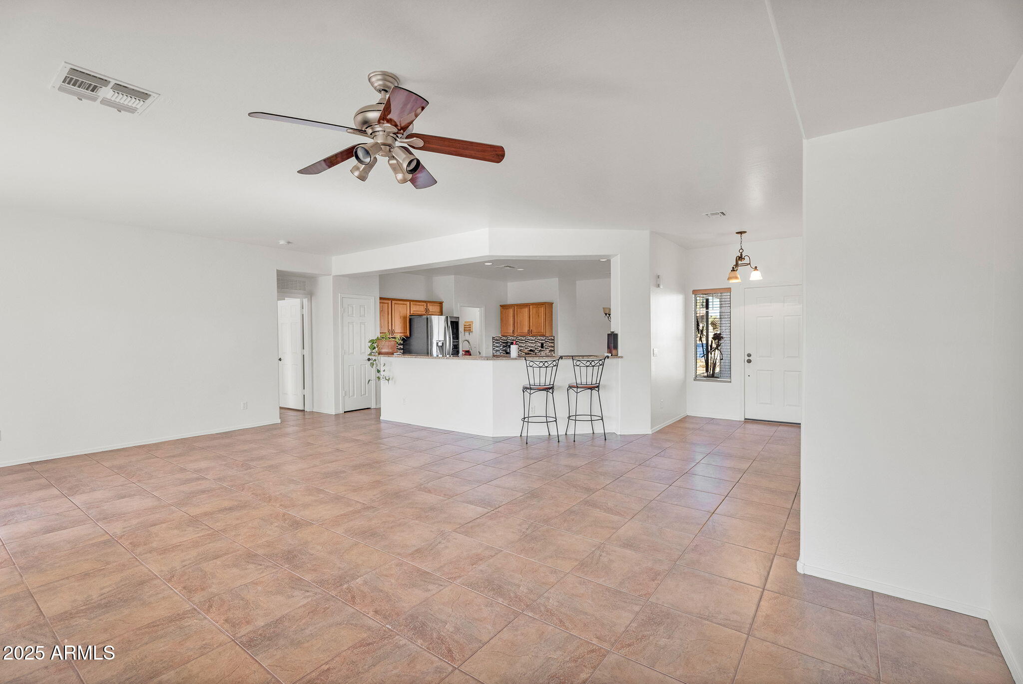 21279 E TWIN ACRES Drive