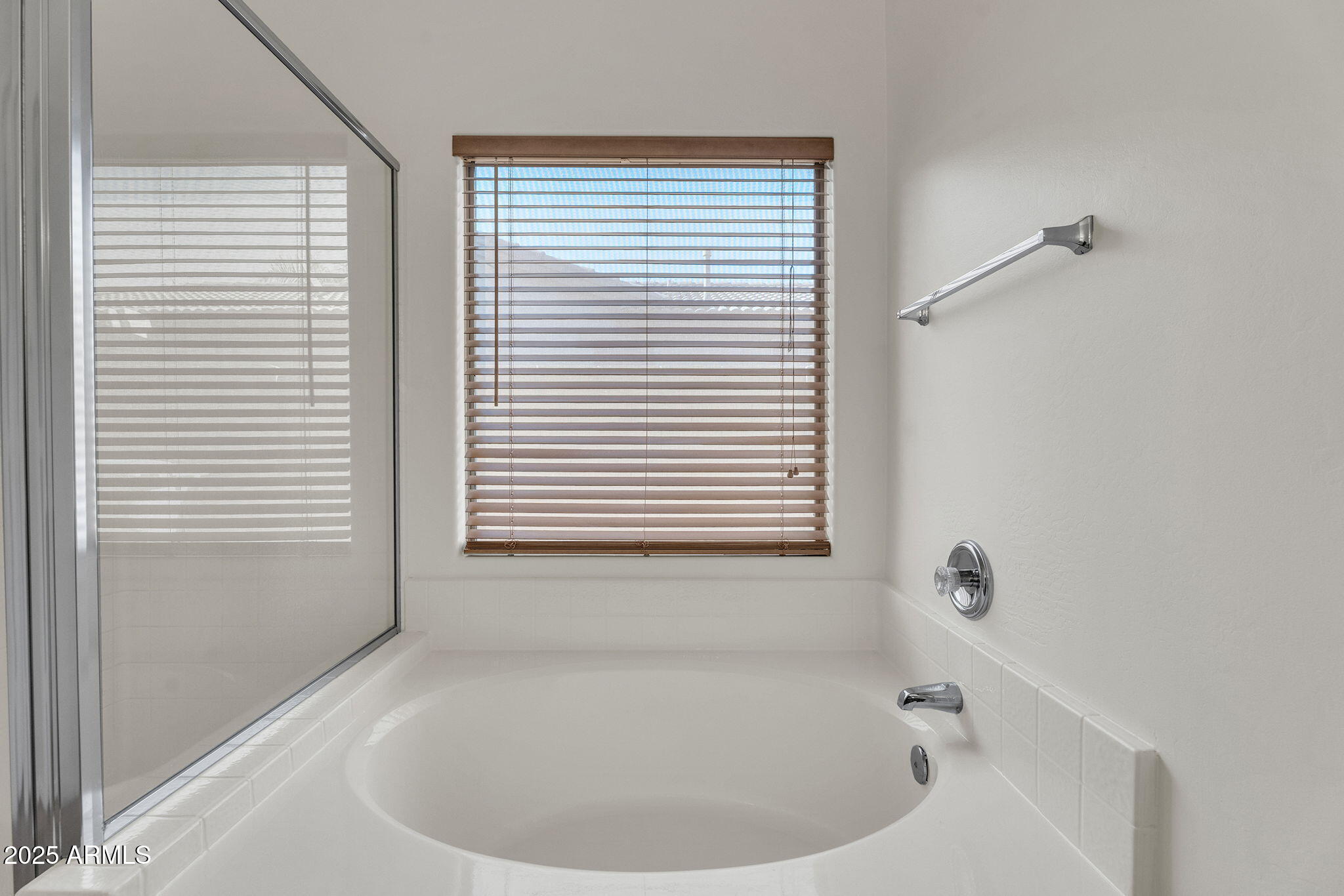 21279 E TWIN ACRES Drive