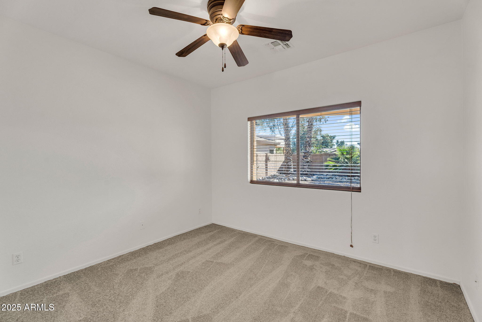 21279 E TWIN ACRES Drive