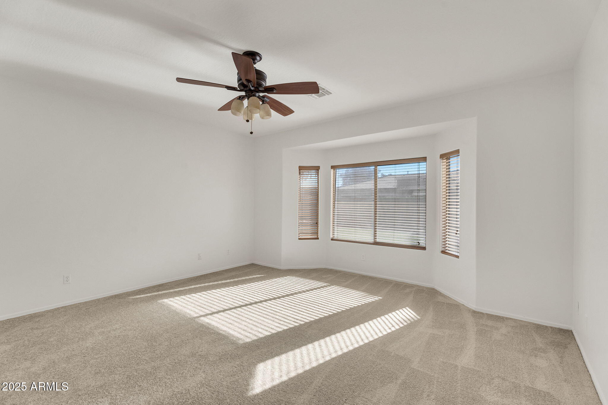 21279 E TWIN ACRES Drive