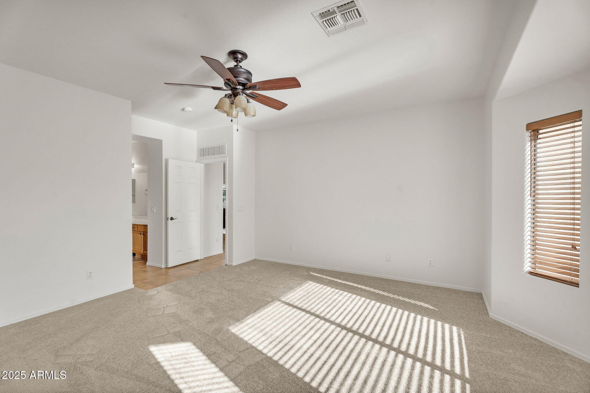 21279 E TWIN ACRES Drive