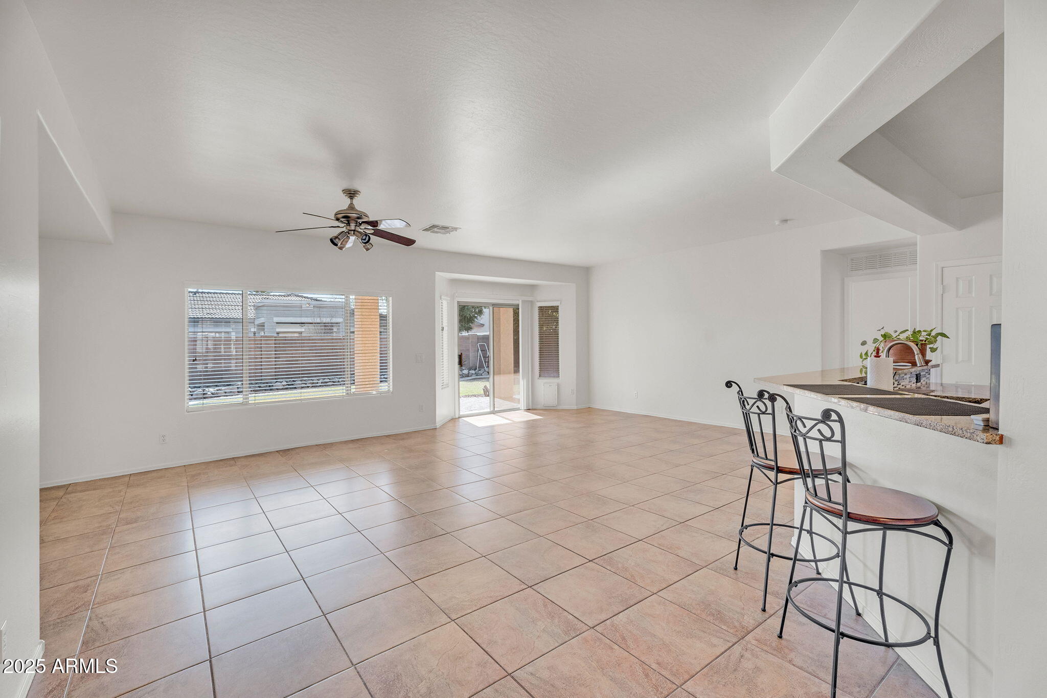 21279 E TWIN ACRES Drive