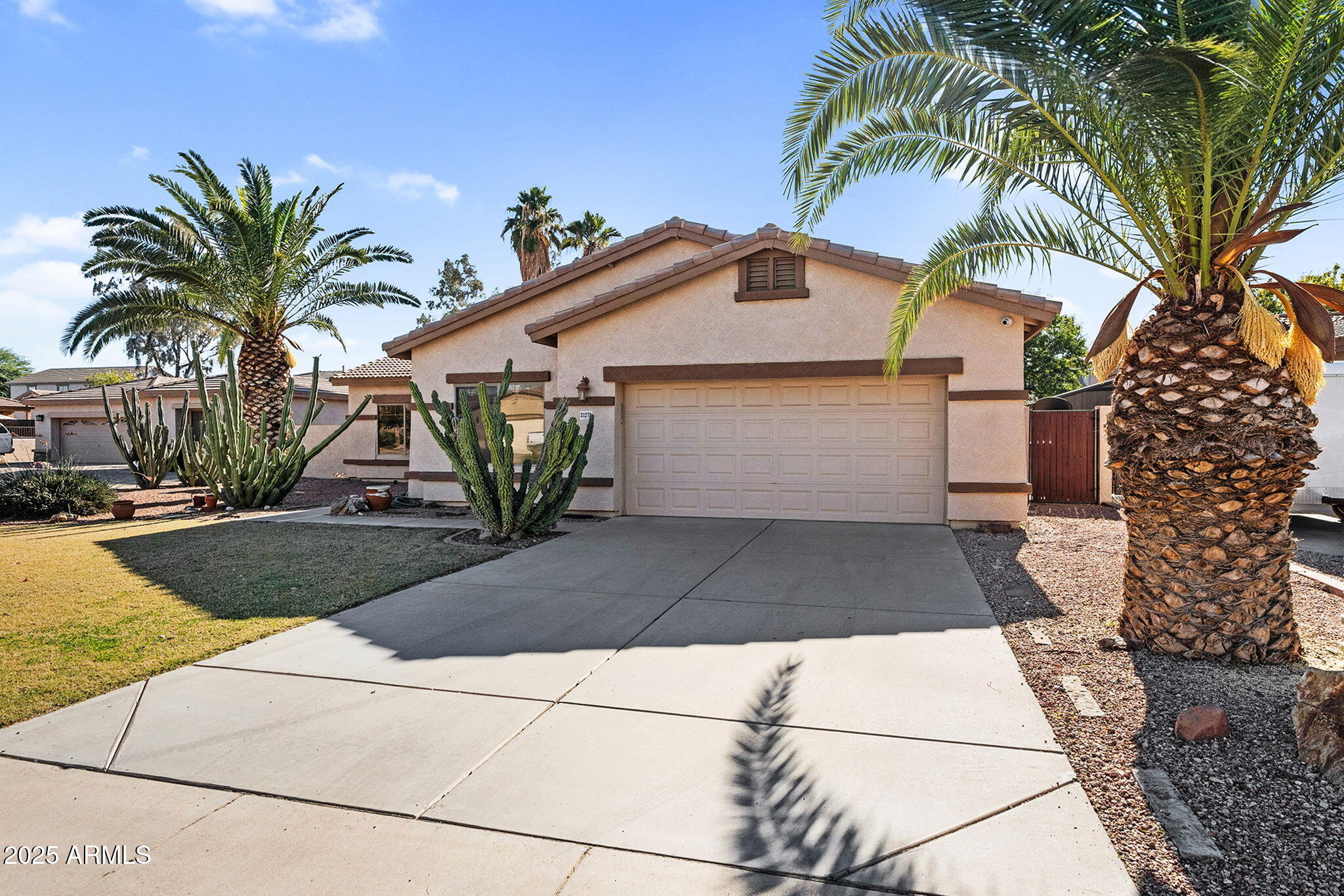 21279 E TWIN ACRES Drive