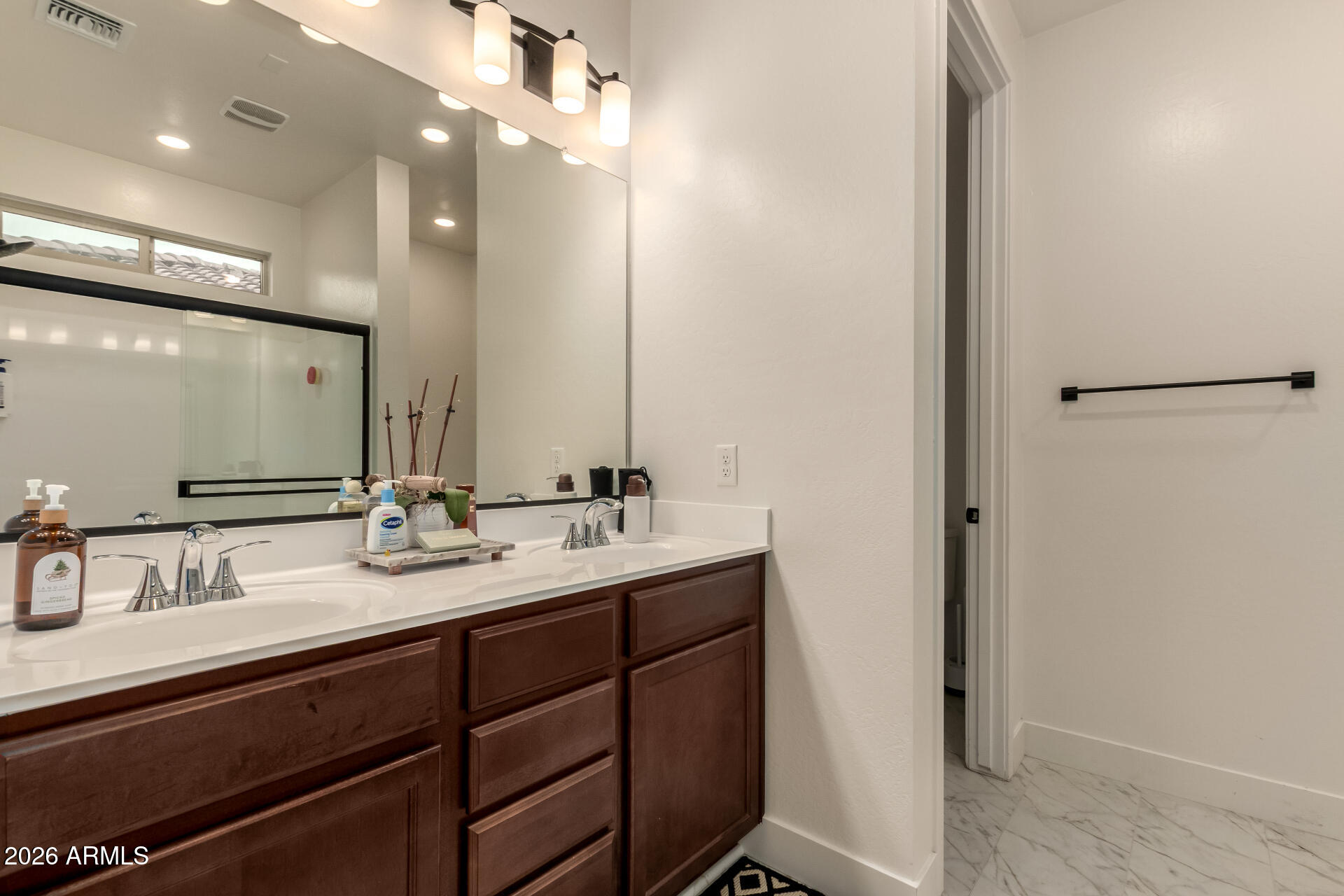 2842 W THURMAN Drive