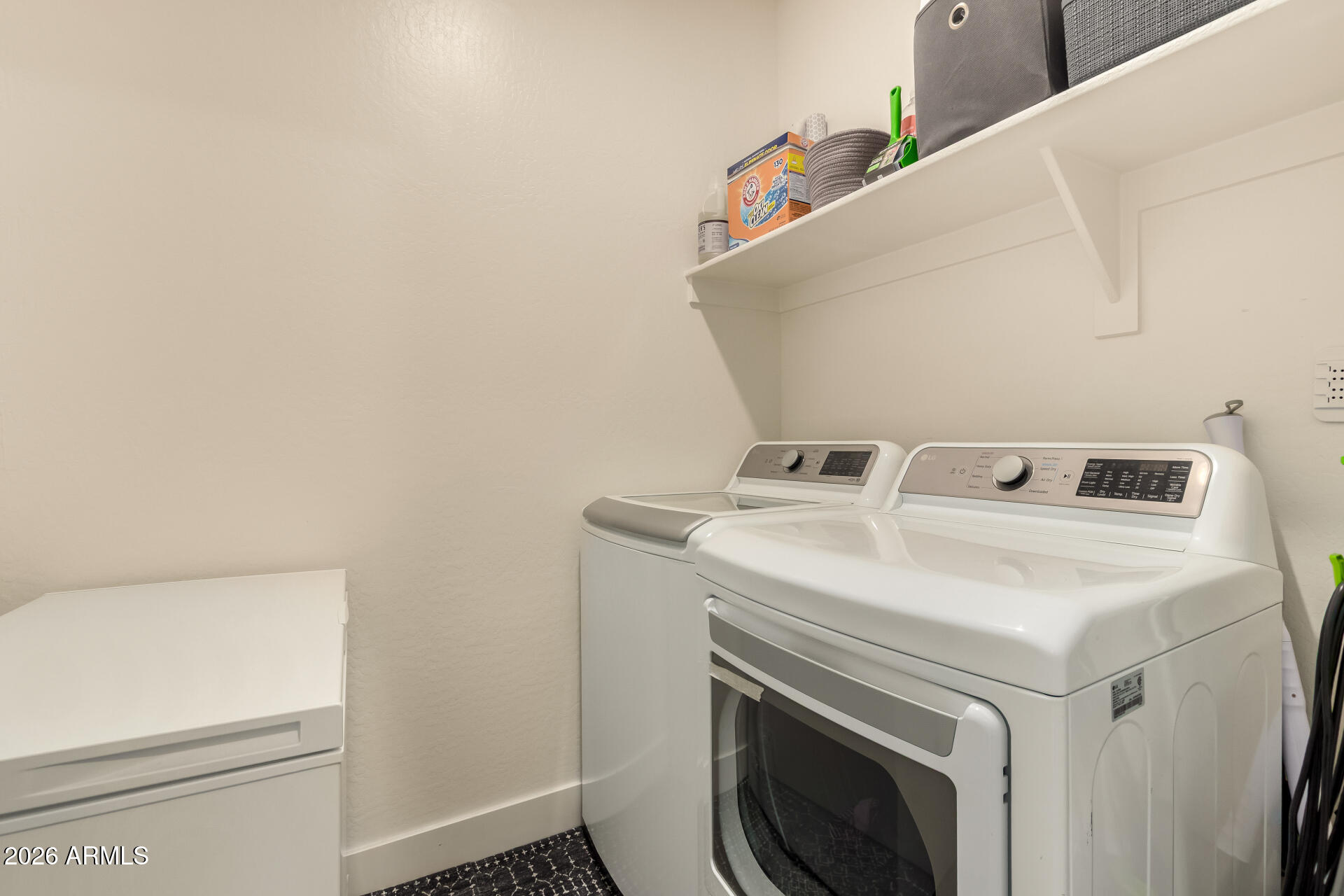 2842 W THURMAN Drive