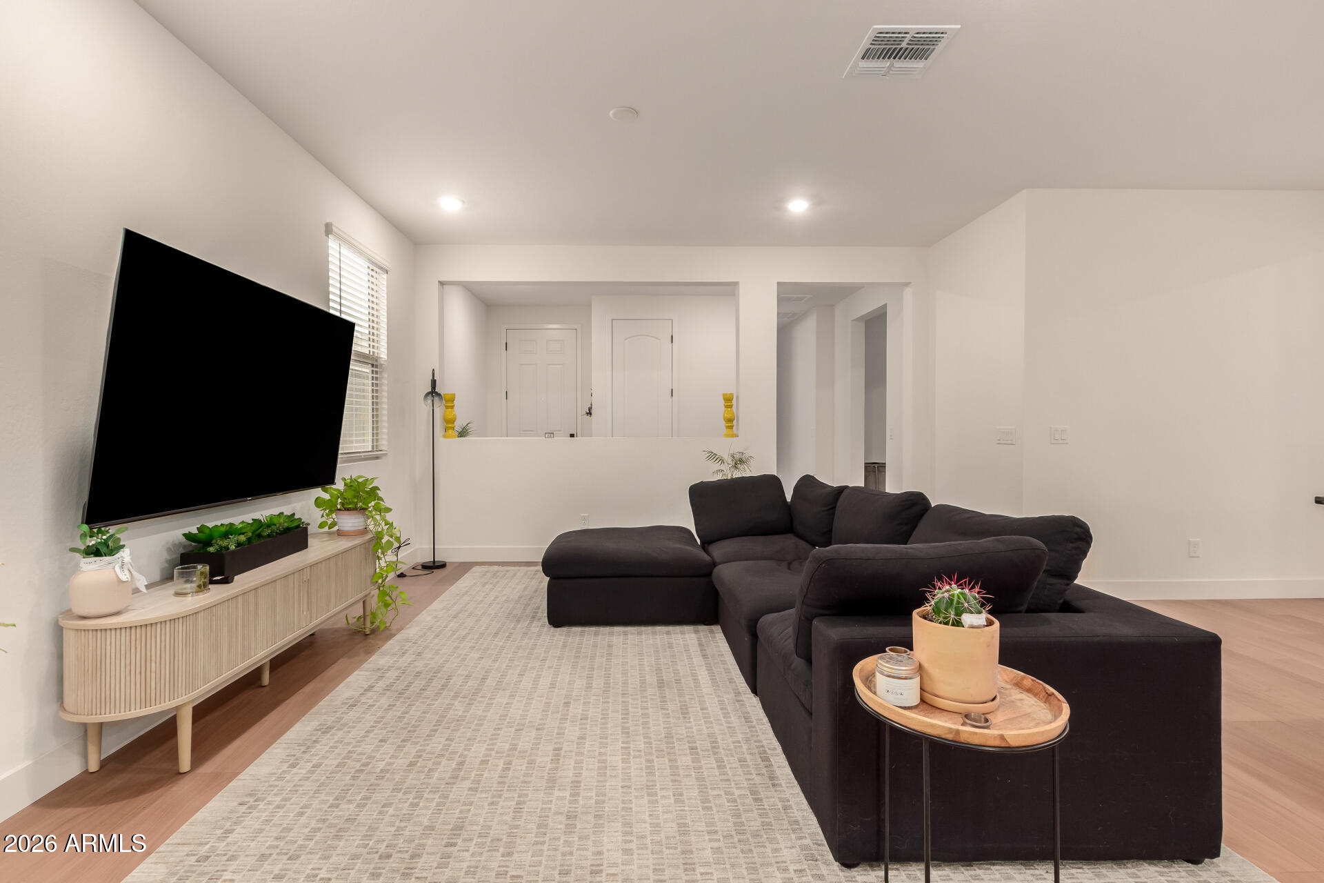 2842 W THURMAN Drive