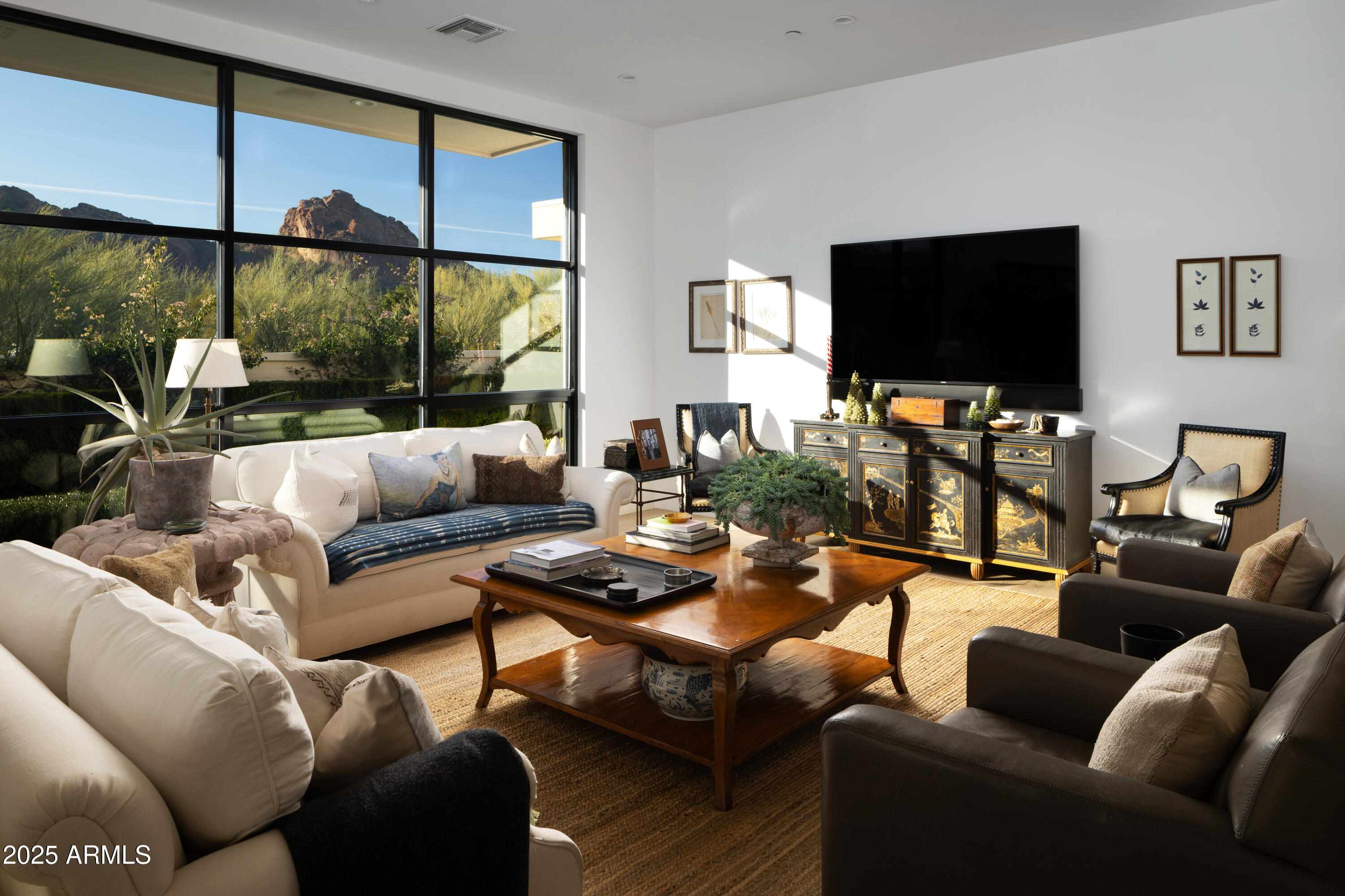 5434 E LINCOLN Drive 39