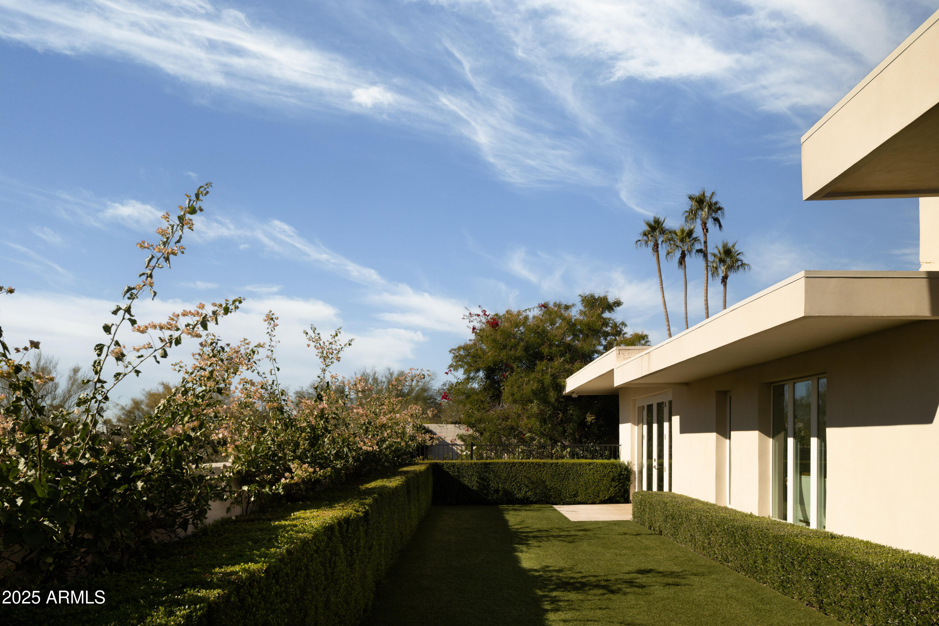 5434 E LINCOLN Drive 39