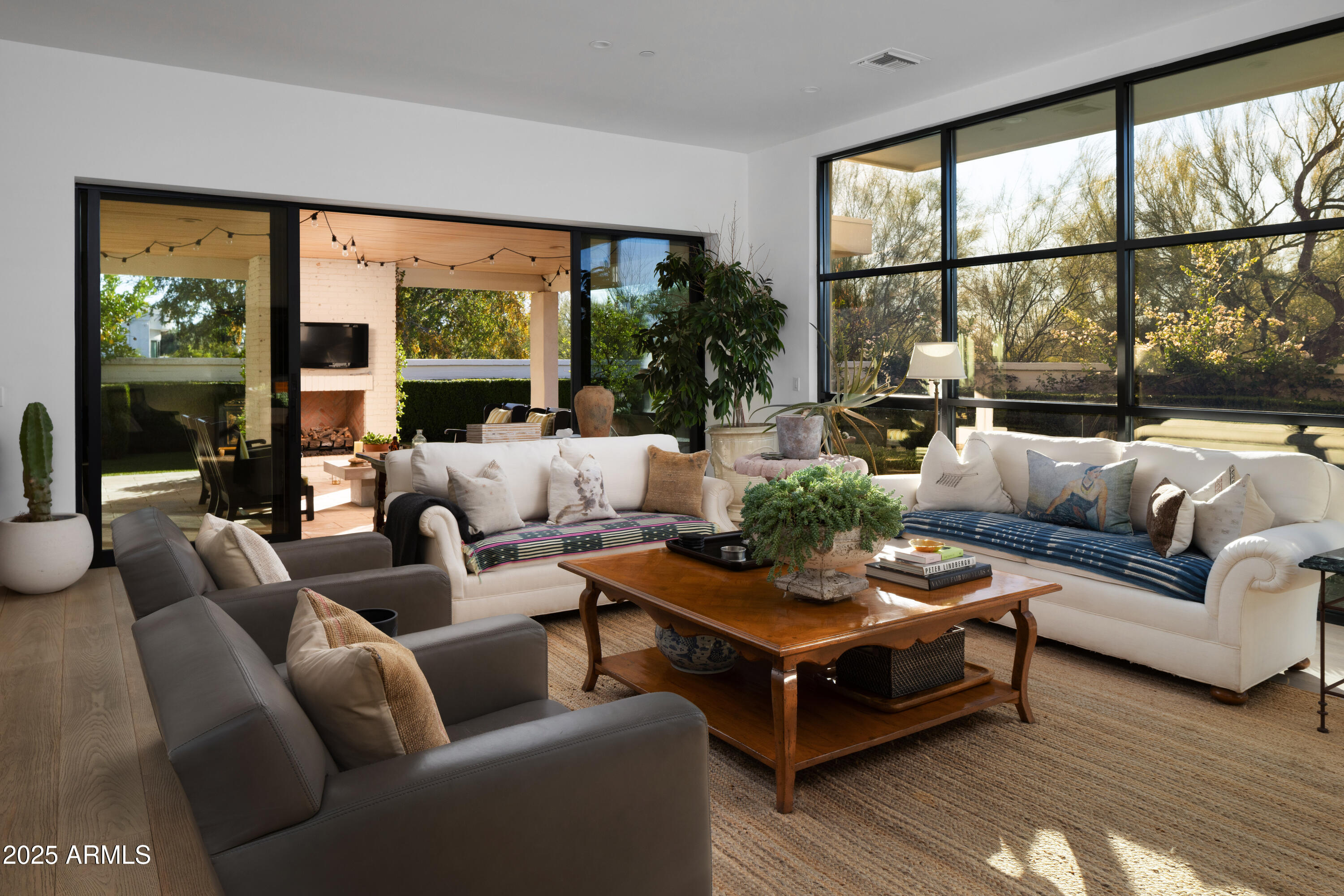 5434 E LINCOLN Drive 39