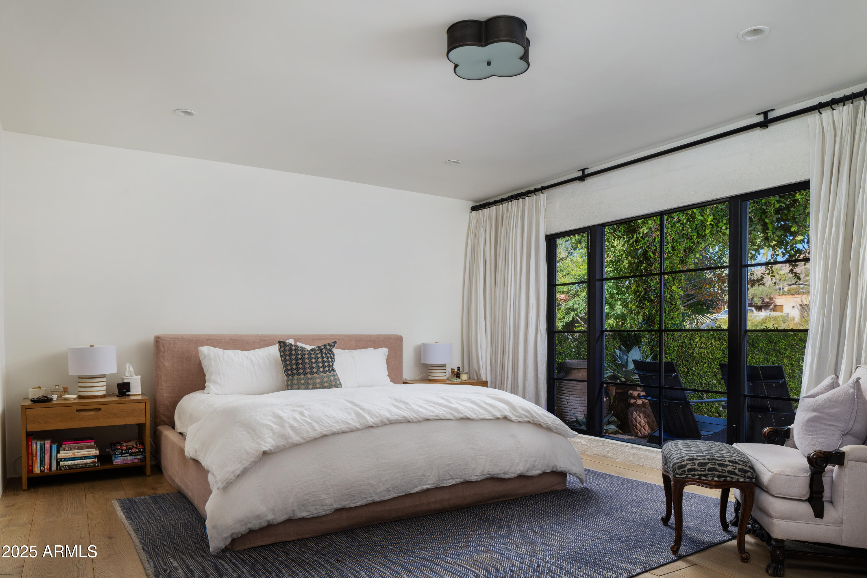 5434 E LINCOLN Drive 39