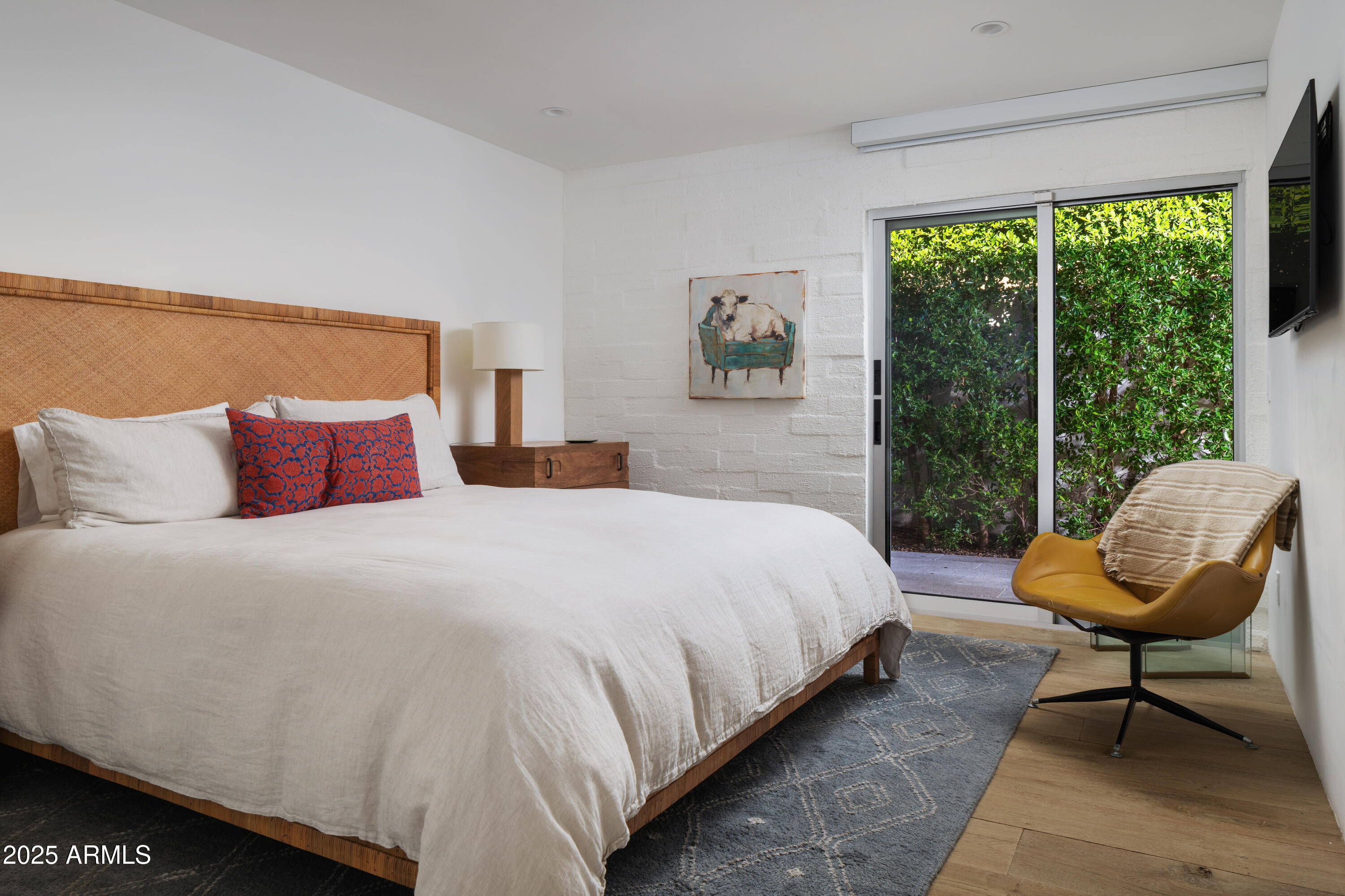 5434 E LINCOLN Drive 39