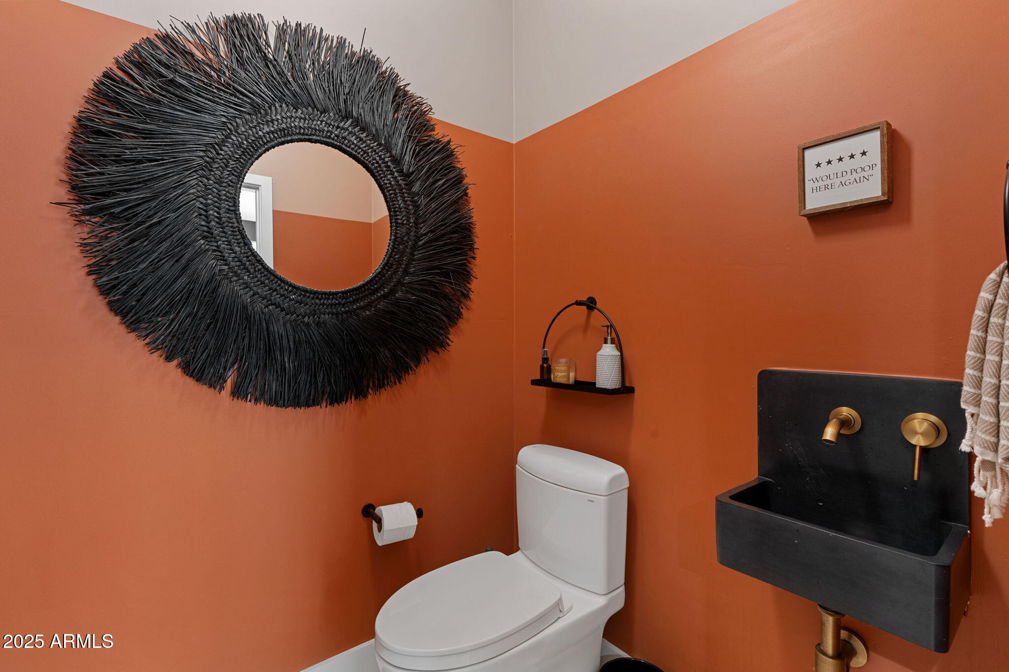 7067 N VIA DE LOS NINOS