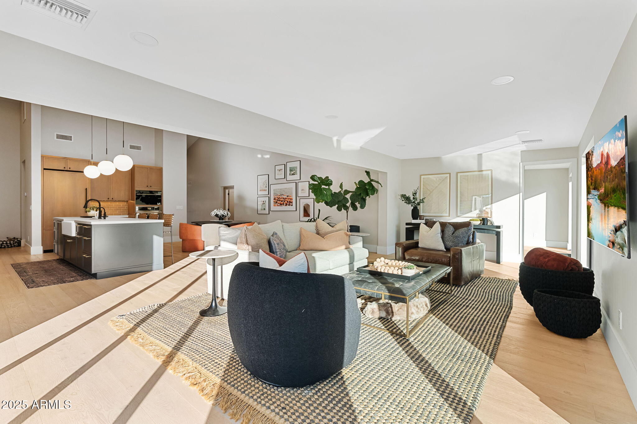 7067 N VIA DE LOS NINOS