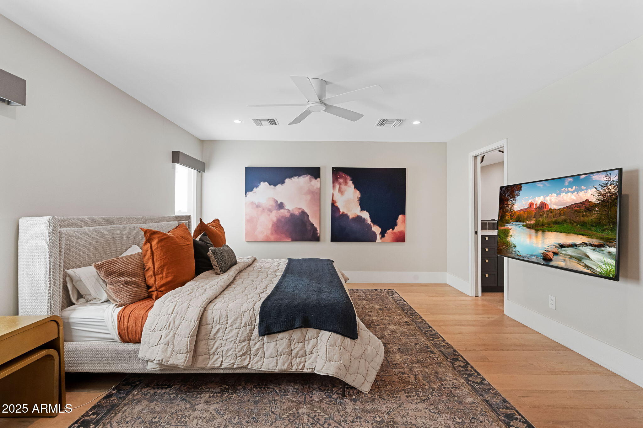 7067 N VIA DE LOS NINOS