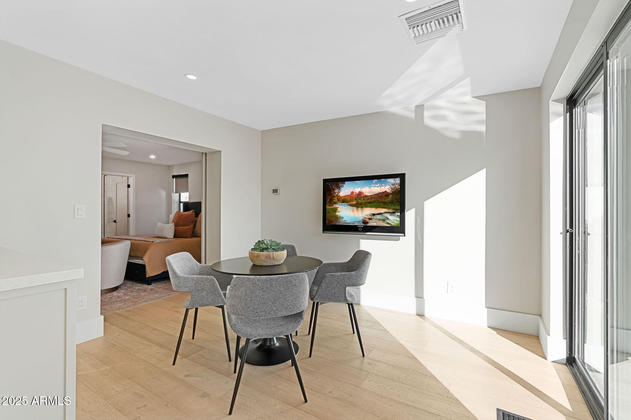 7067 N VIA DE LOS NINOS