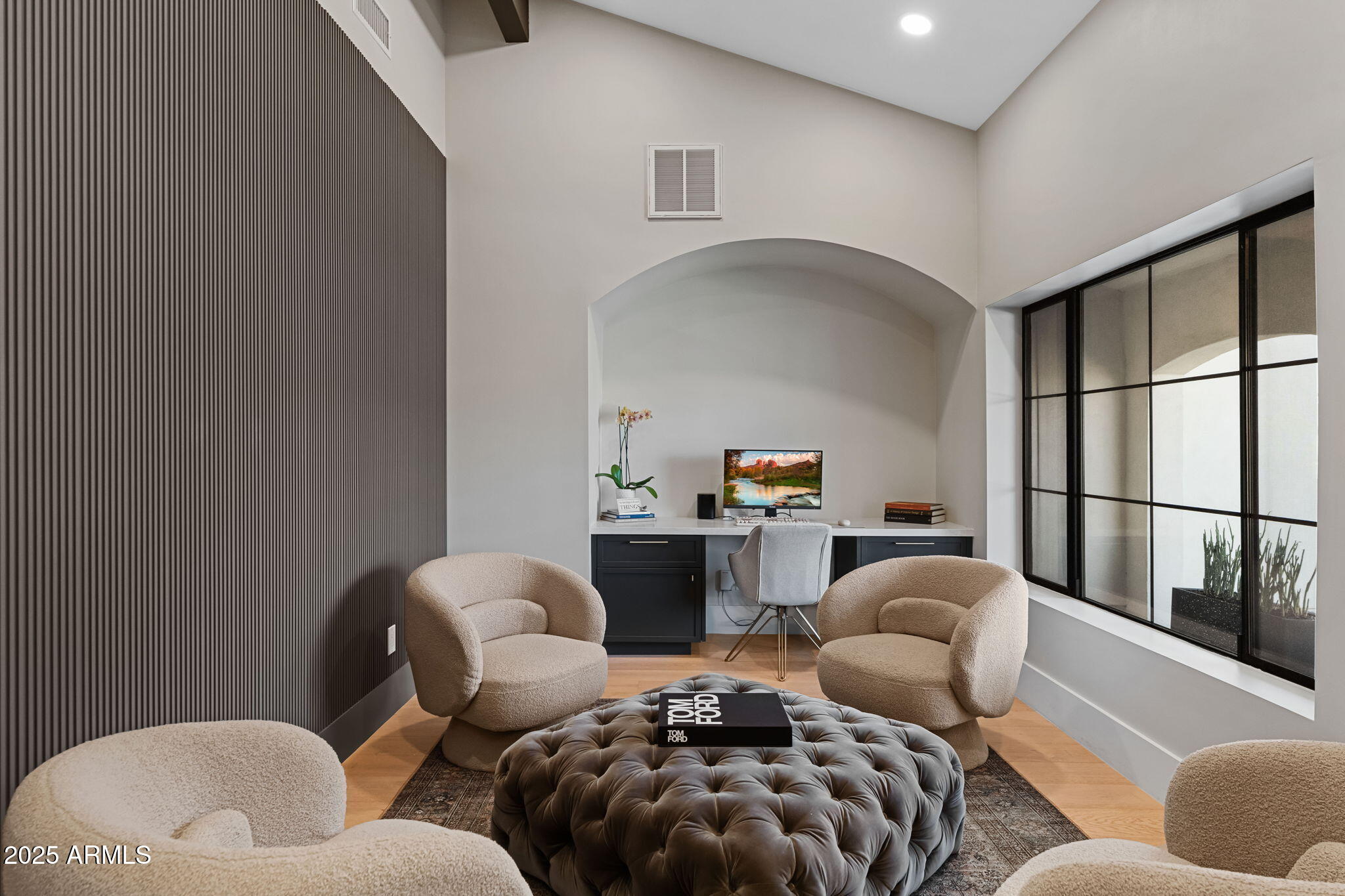 7067 N VIA DE LOS NINOS